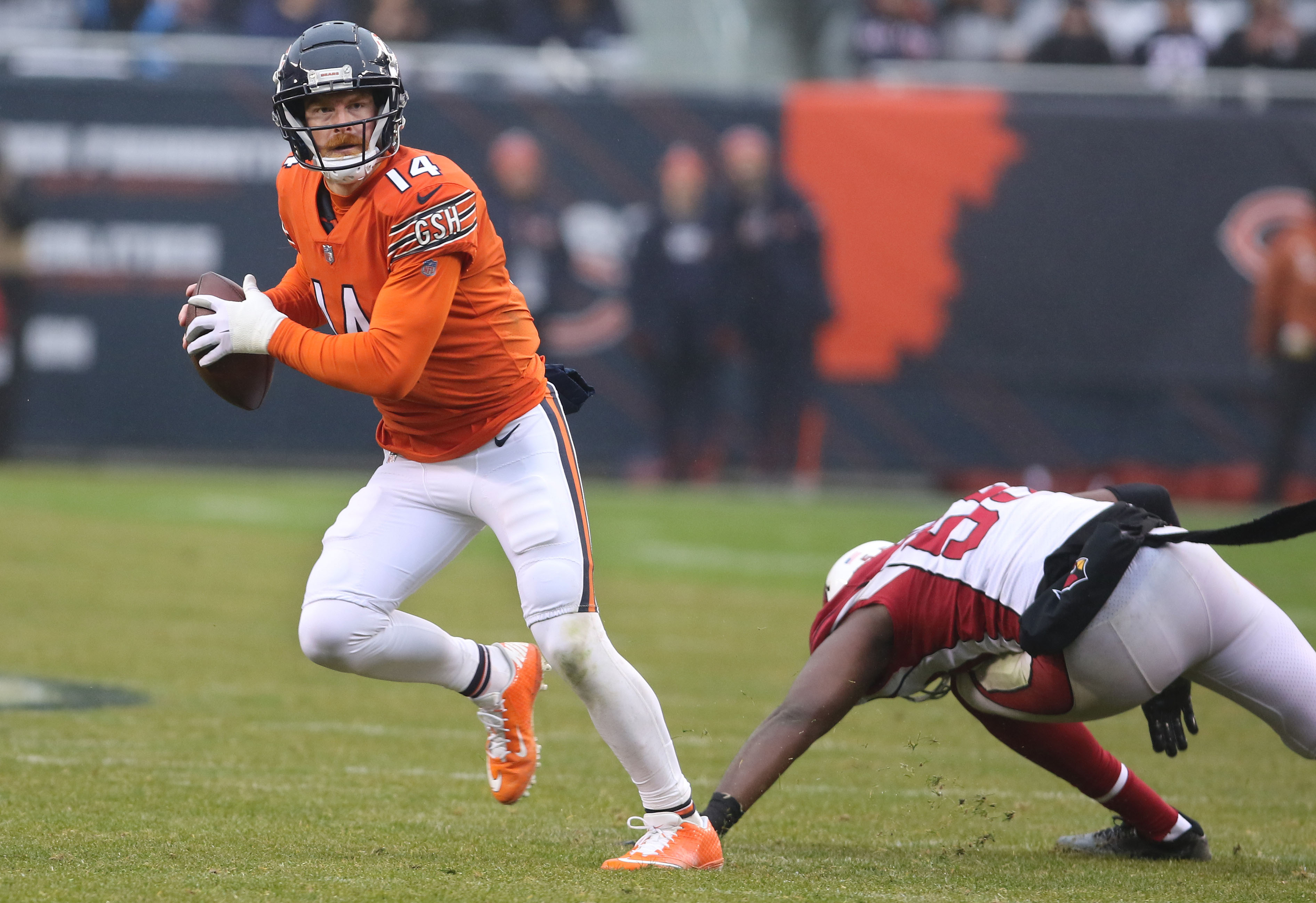 Justin Fields takes over for injured Andy Dalton as Bears beat Bengals