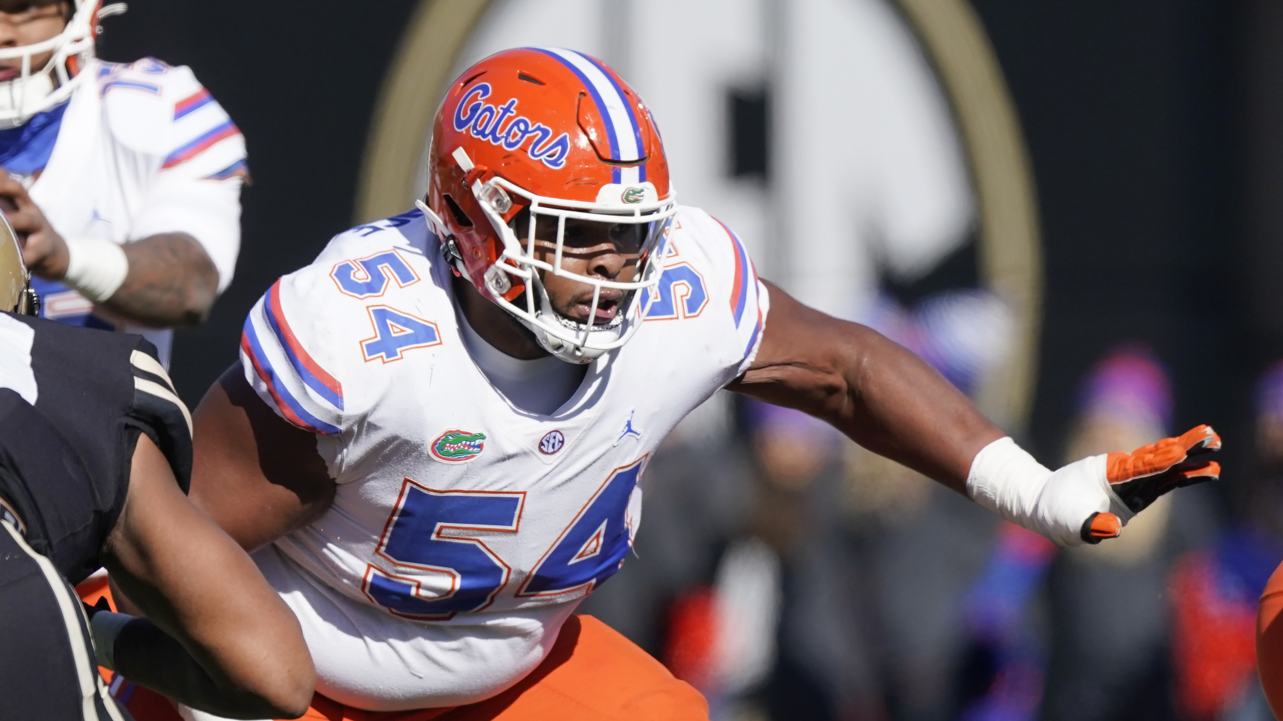 Florida Football: O'Cyrus Torrence slips out of the first round of