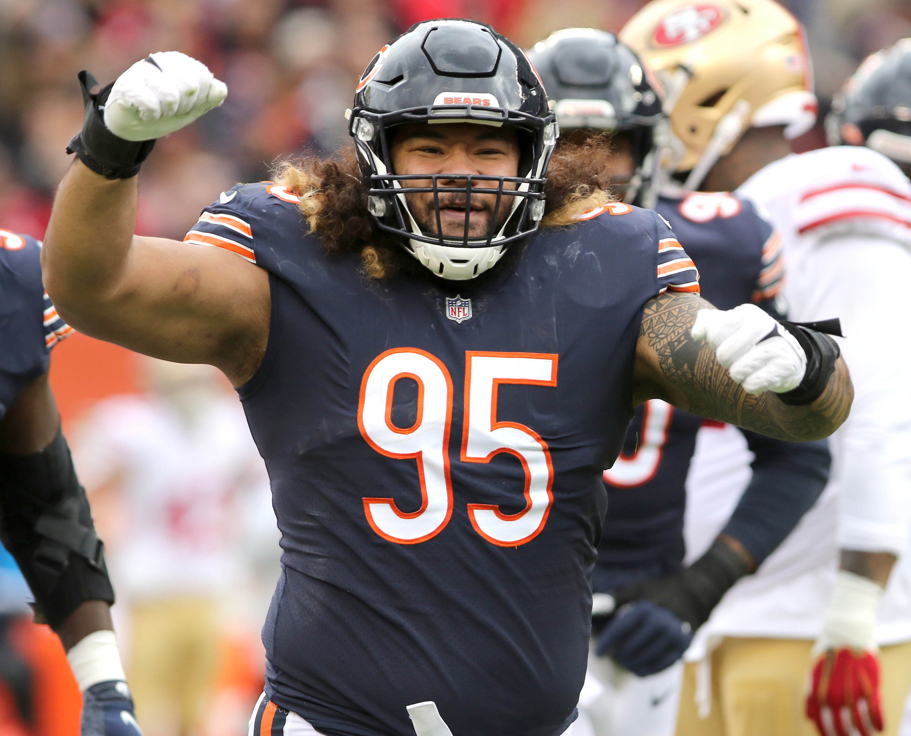 Hub Arkush: A healthy Akiem Hicks could be Bears' best hope