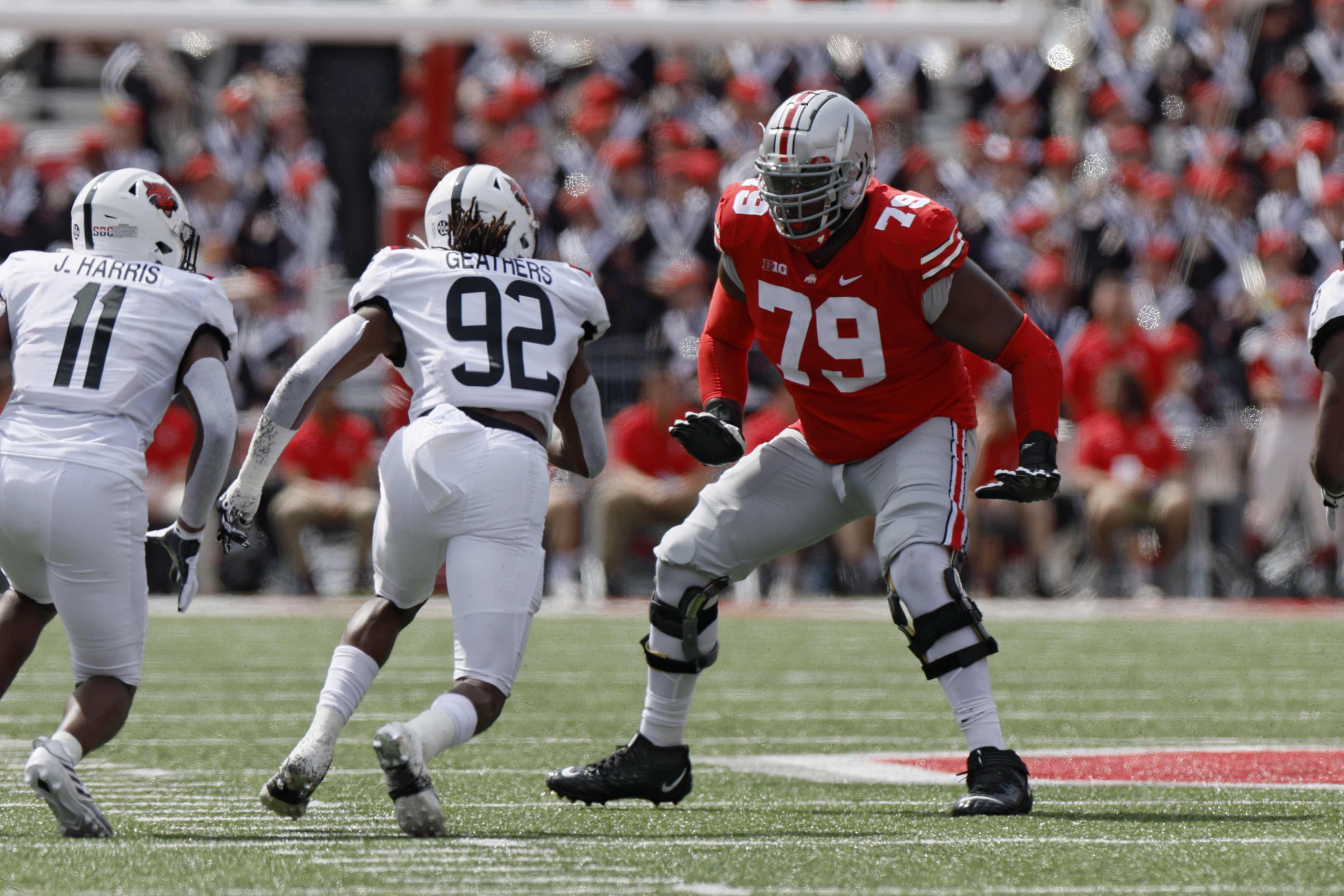 How NFL Offensive Tackle Dawand Jones Eats to Stay Huge, Healthy