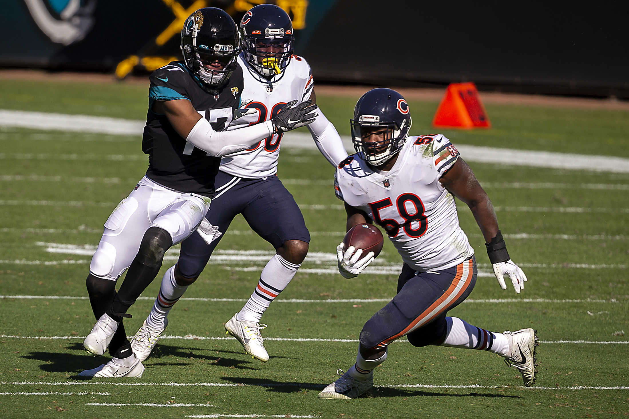 Arkush: Bears offense sinks to new lows in loss