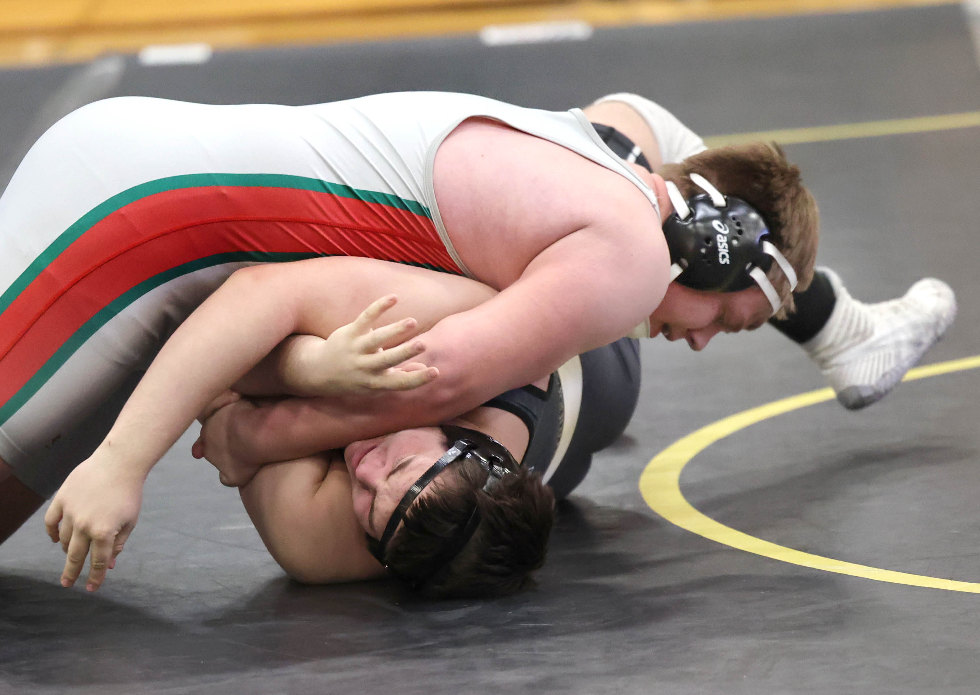 Wrestling Short-handed Sycamore falls to La Salle-P