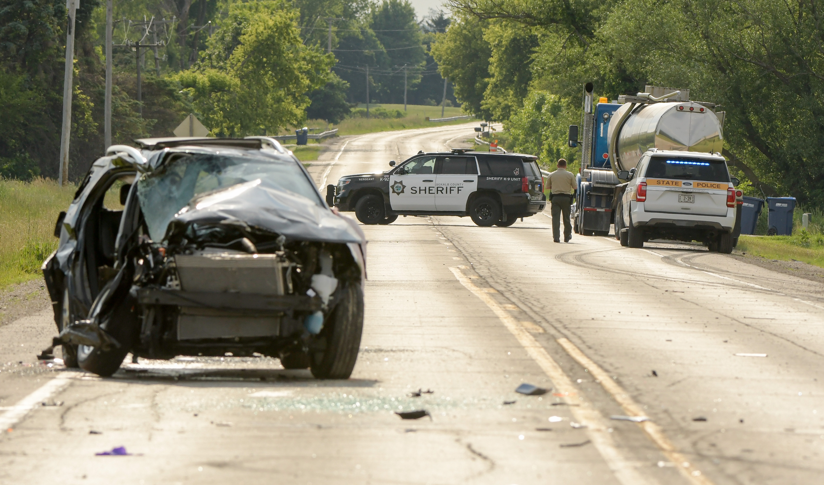 3 cars crash after driver brakes for deer in DeKalb County