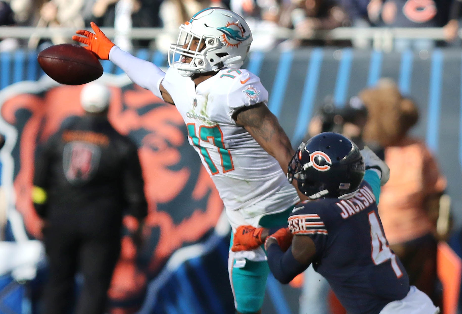 Dolphins Edge Out Bears 35-32 - ESPN 98.1 FM - 850 AM WRUF