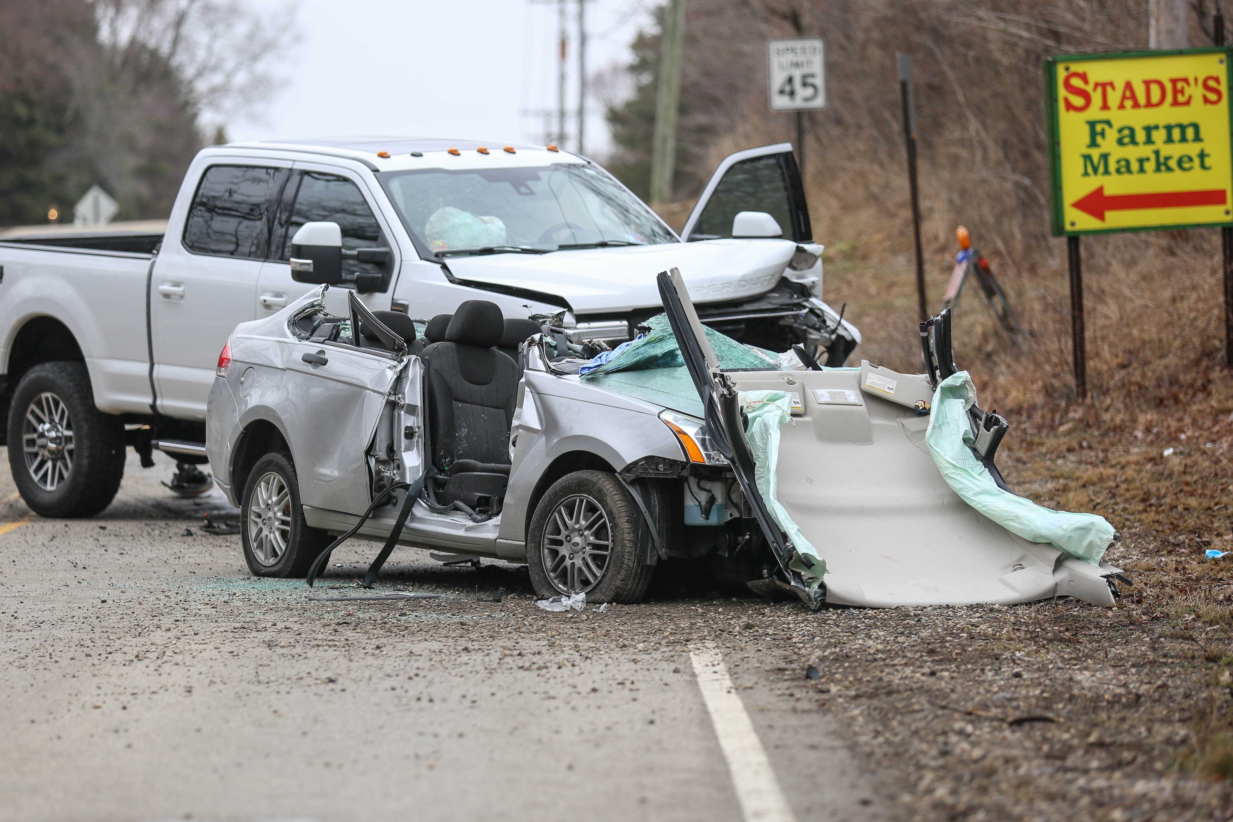 Two-vehicle crash in unincorporated Spring Grove sends one to hospital –  Shaw Local