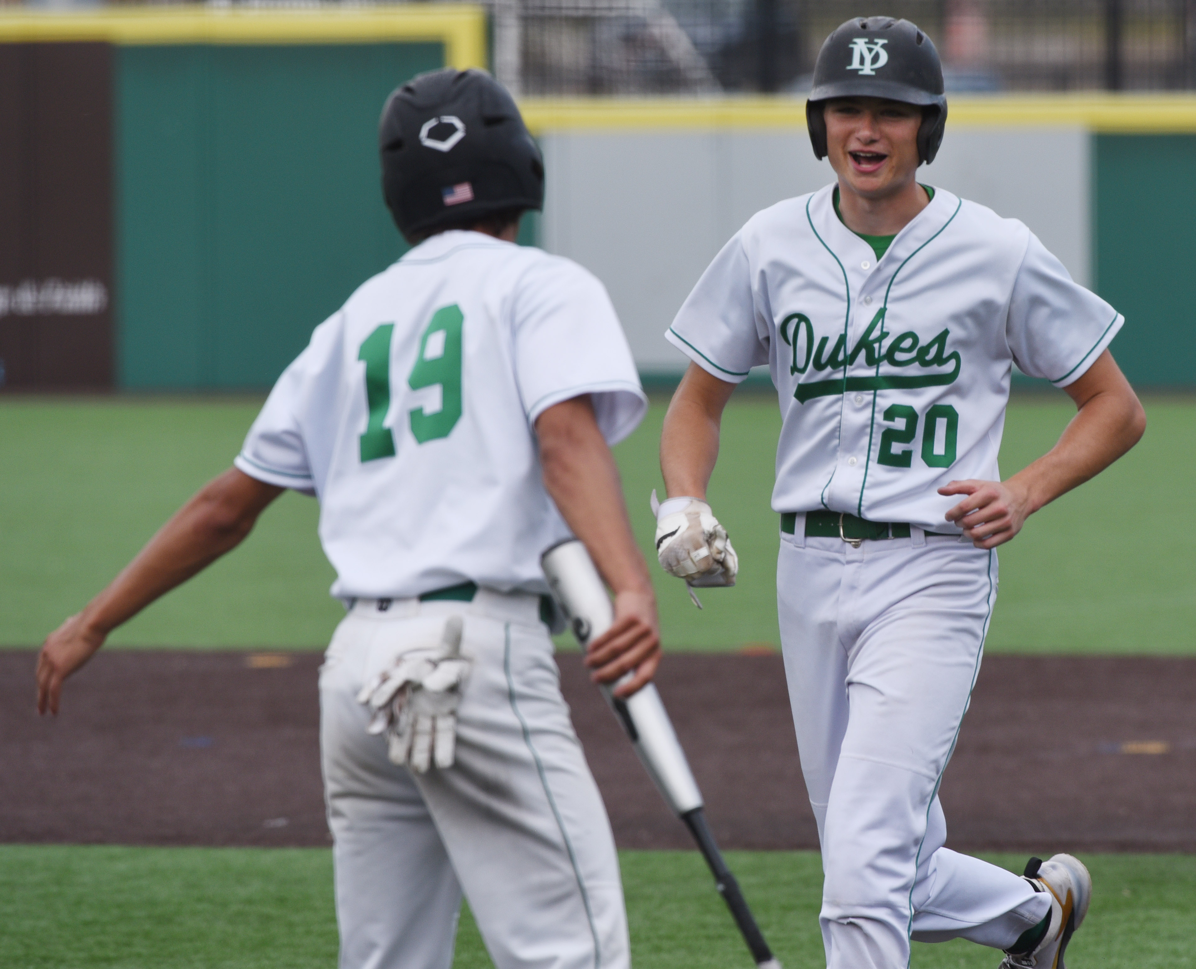 Baseball: New Trier uses 5-run rally in extras to take down York in Class  4A third-place game – Shaw Local