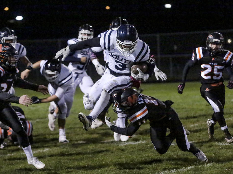 Football Minooka Dashes Plainfield South Playoff Hopes Shaw Local