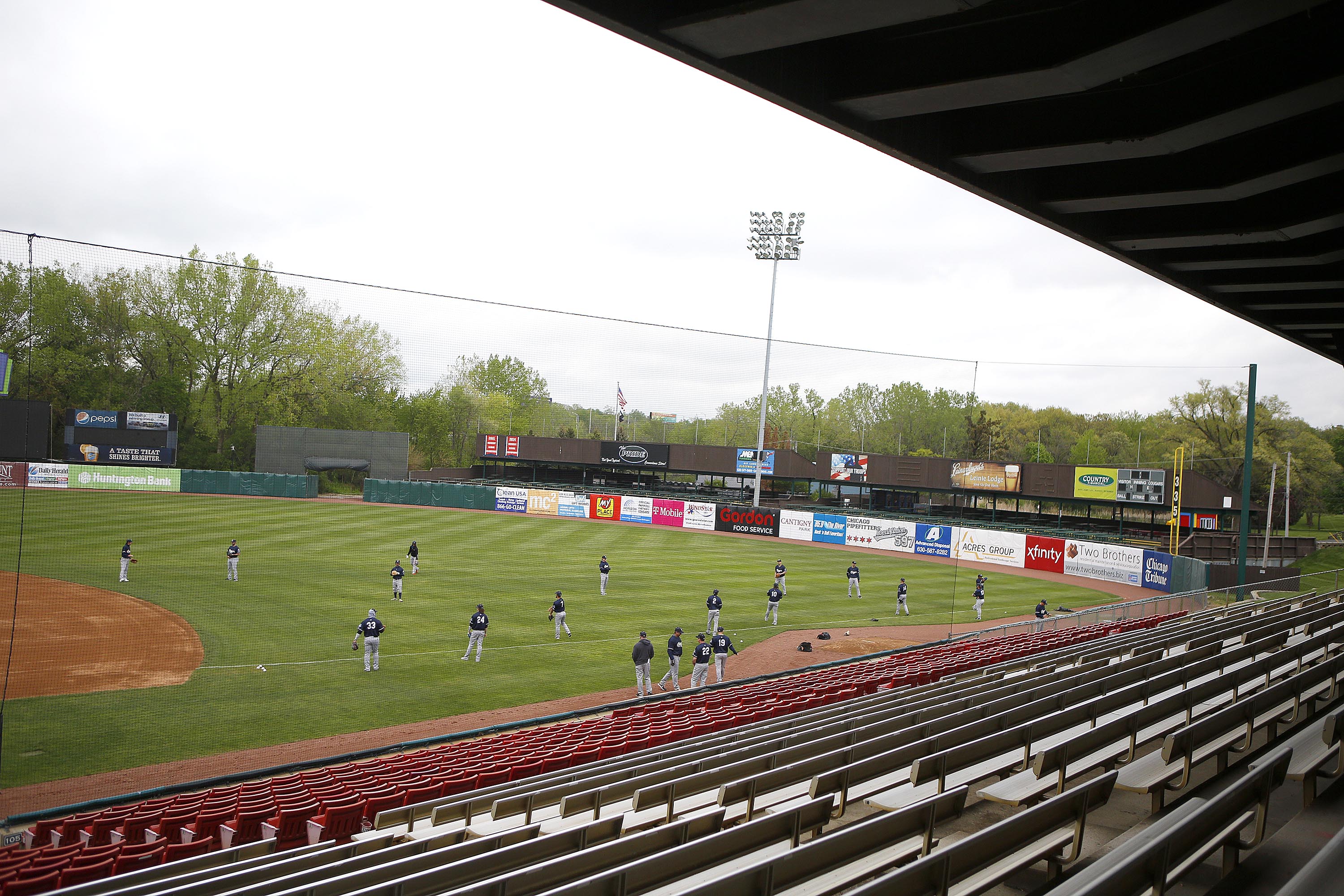 Kane County third baseman reflects on game's lessons as Cougars open with  big win