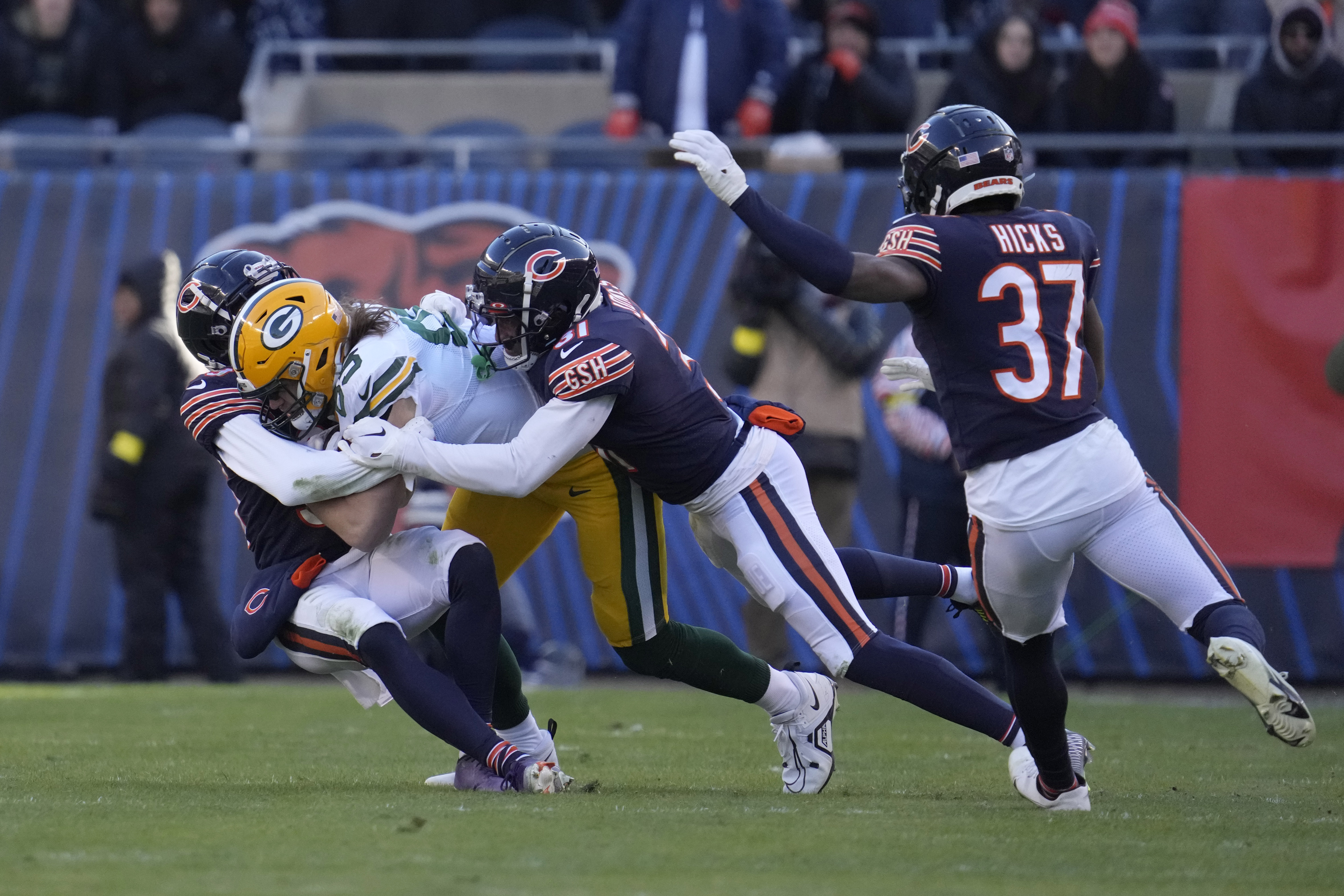 Bears DB Jaquan Brisker named one of NFL's top safeties through