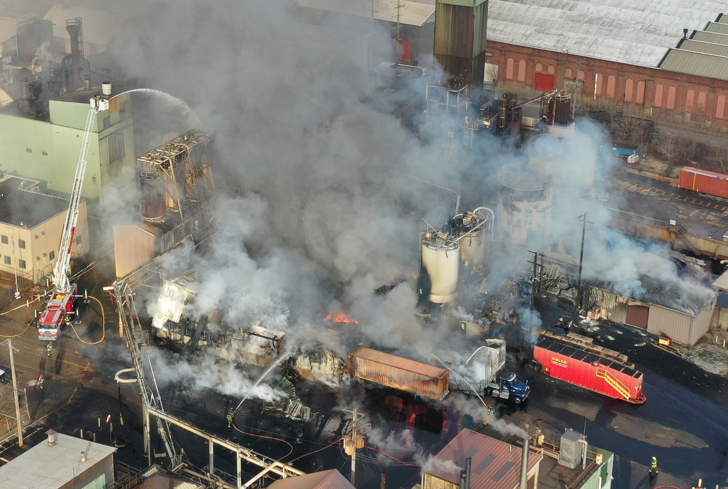 Hazmat crews contain Saft America battery plant fire in Jacksonville