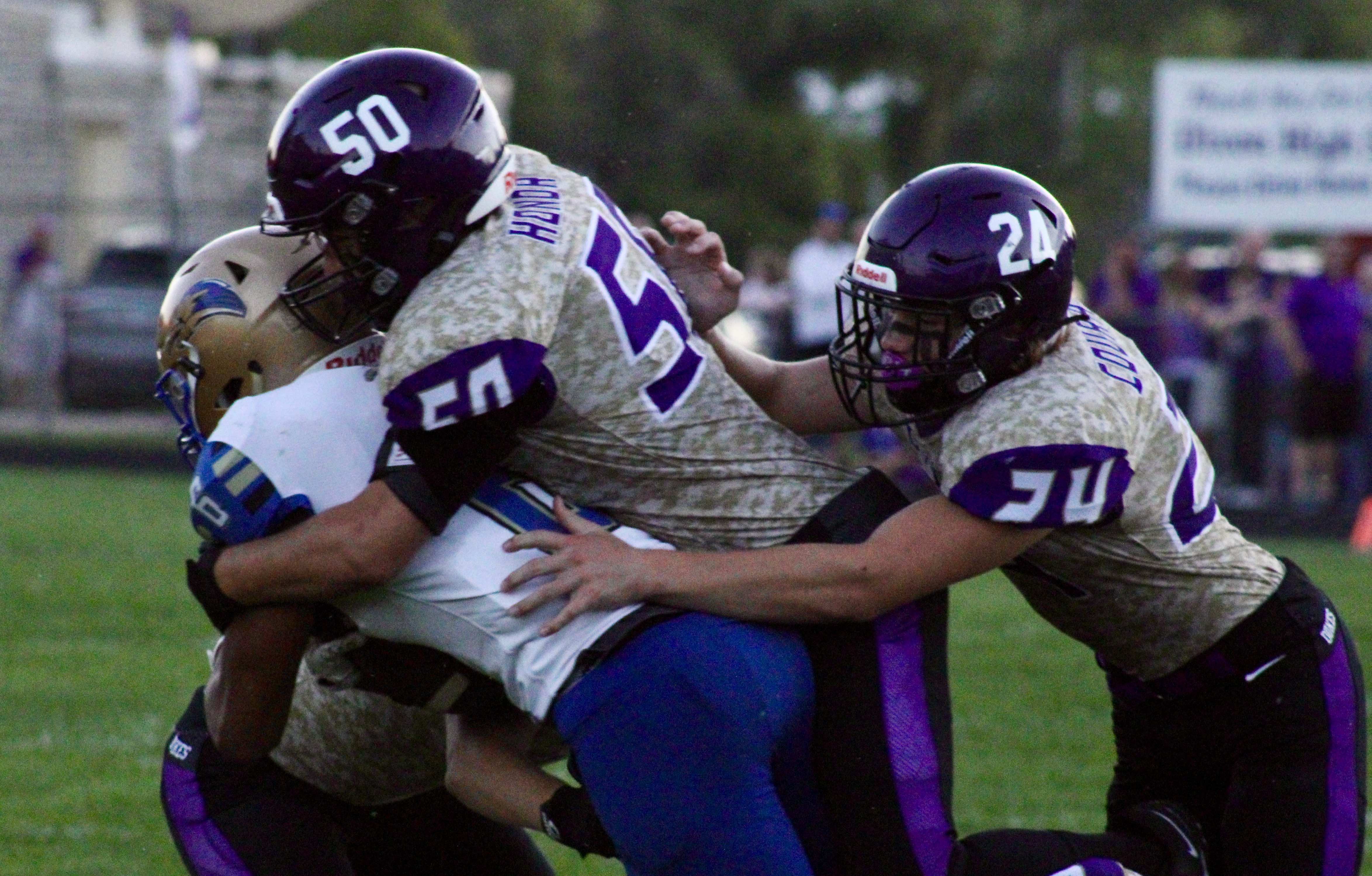 Special Teams Dominates as Chargers Down Stonehill 42-20