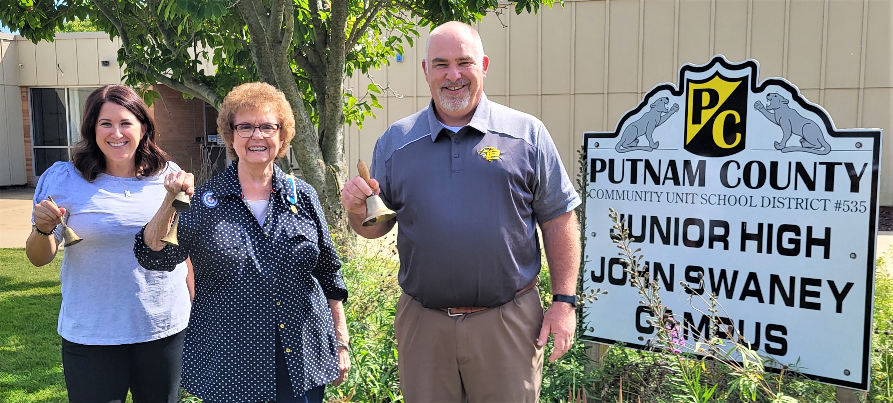 Photos: Senachwine DAR Chapter helps Putnam County Junior High ring in  Constitution Week – Shaw Local