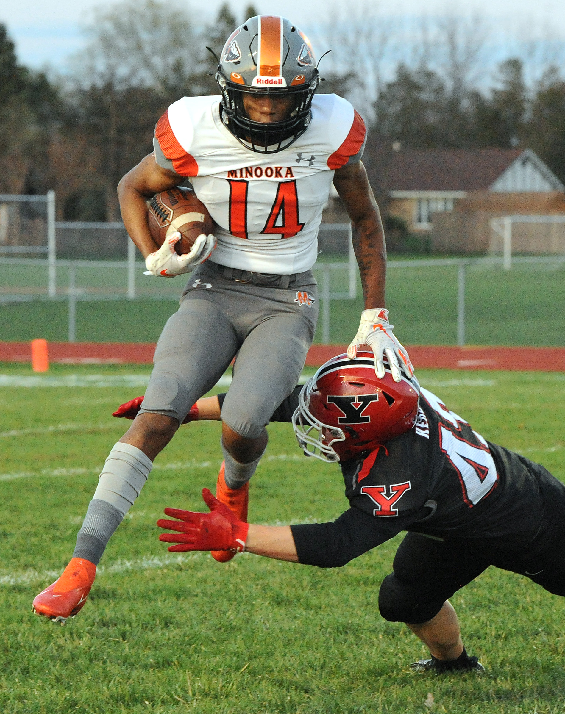 Mount Carmel handles St. Rita, remains undefeated in rivalry game