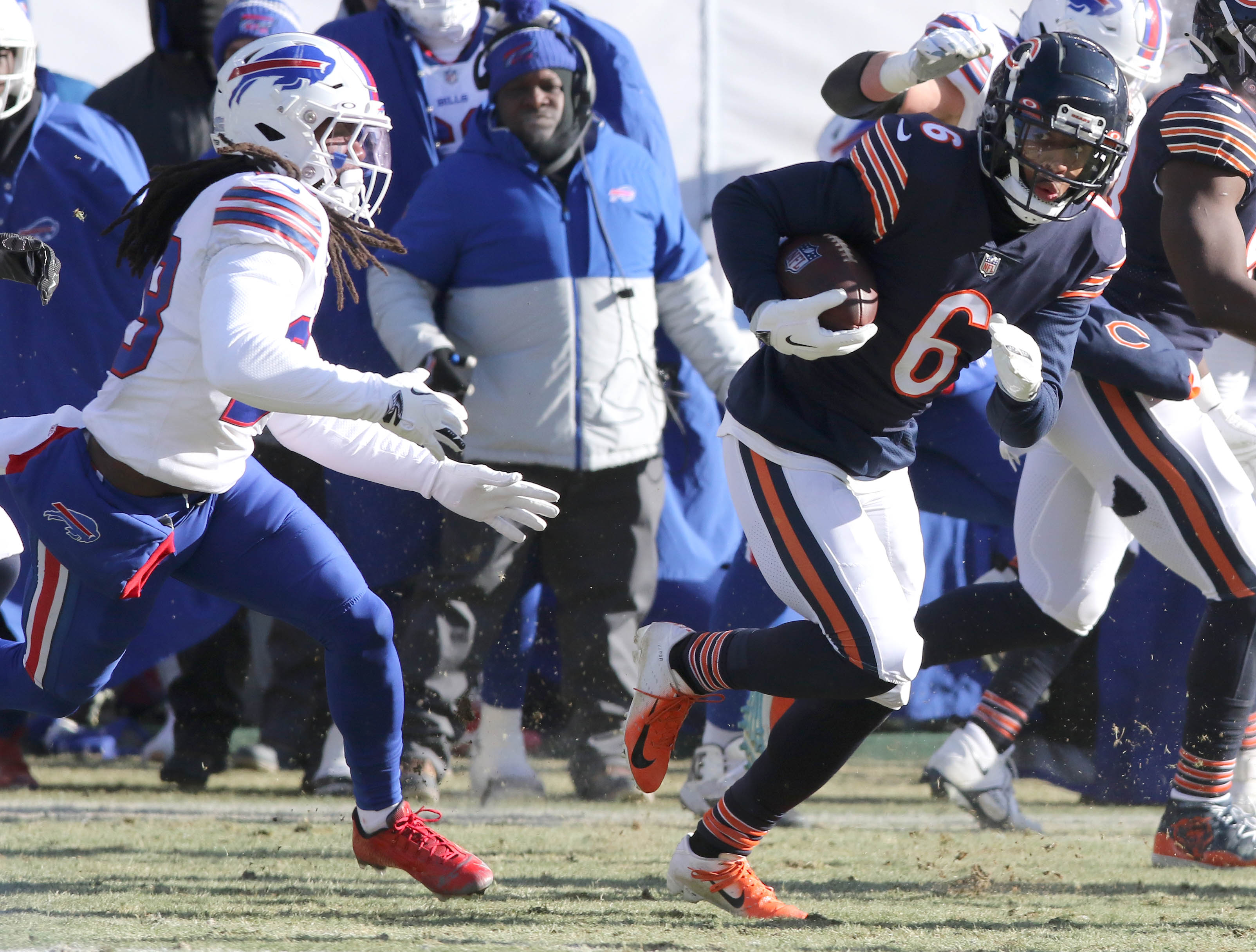 Kindle Vildor remains part of Bears' plan at cornerback