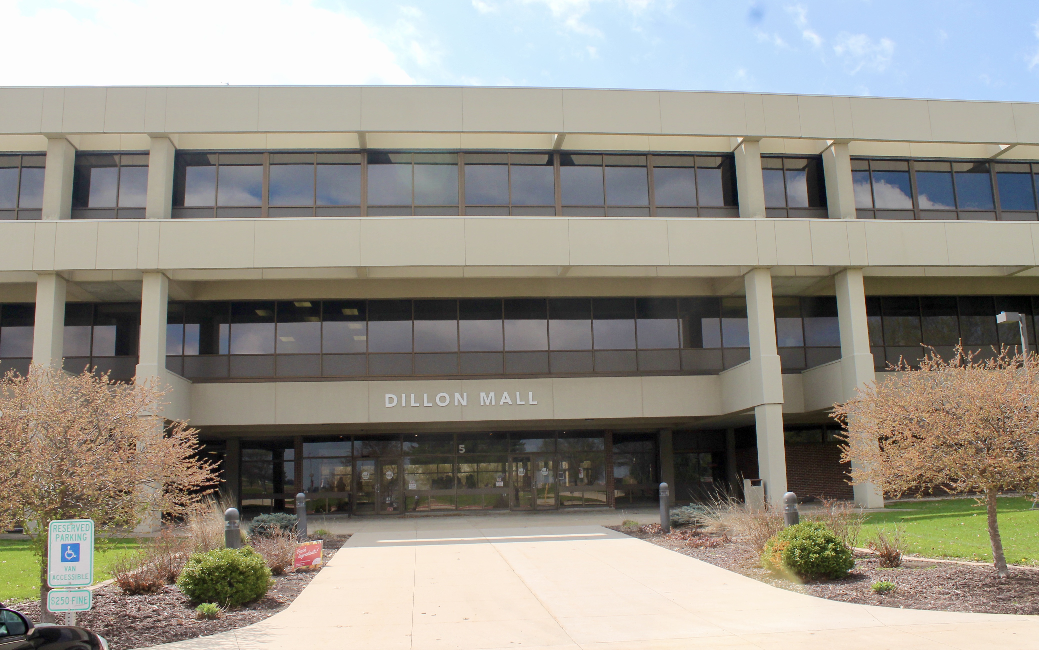 Wrigley Field Tour 9/22 - September 2022 News - Sauk Valley Community  College