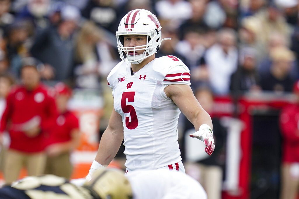 NFL draft deep dive Who is Wisconsin linebacker Leo Chenal?
