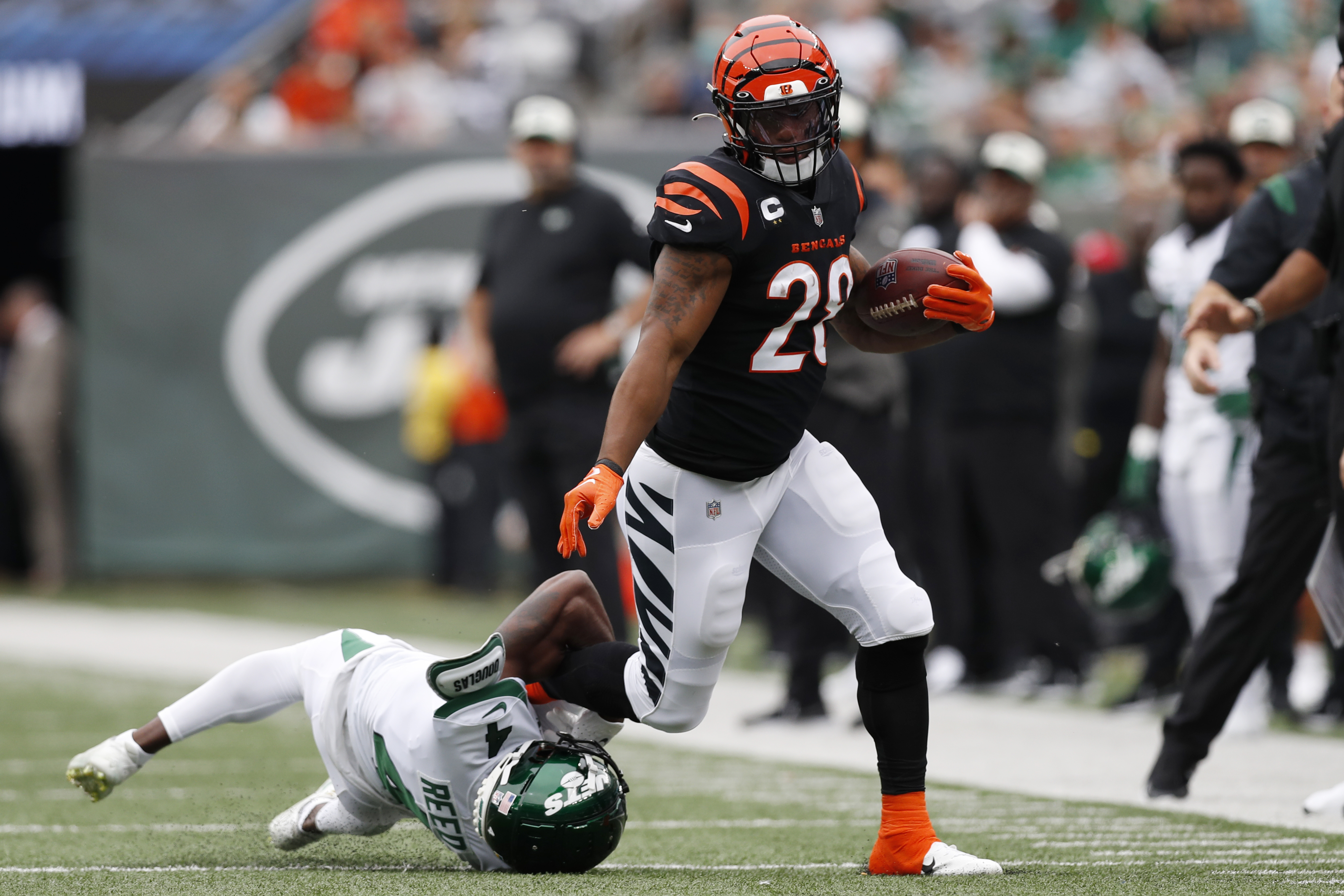 Joe Mixon player props odds, tips and betting trends for Week 4, Bengals  vs. Dolphins