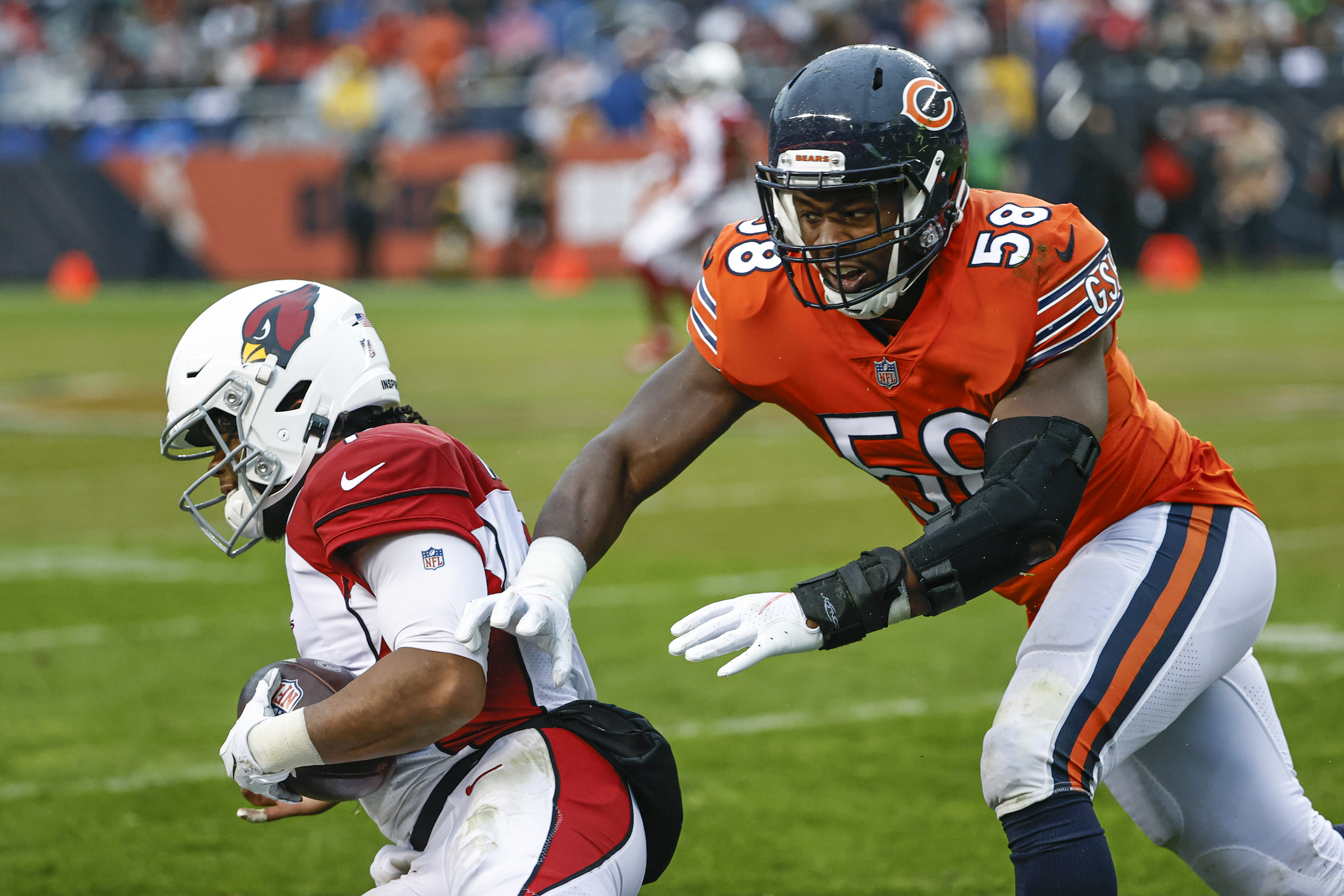 Defensive leaders Trevathan, Guy to return for senior seasons at