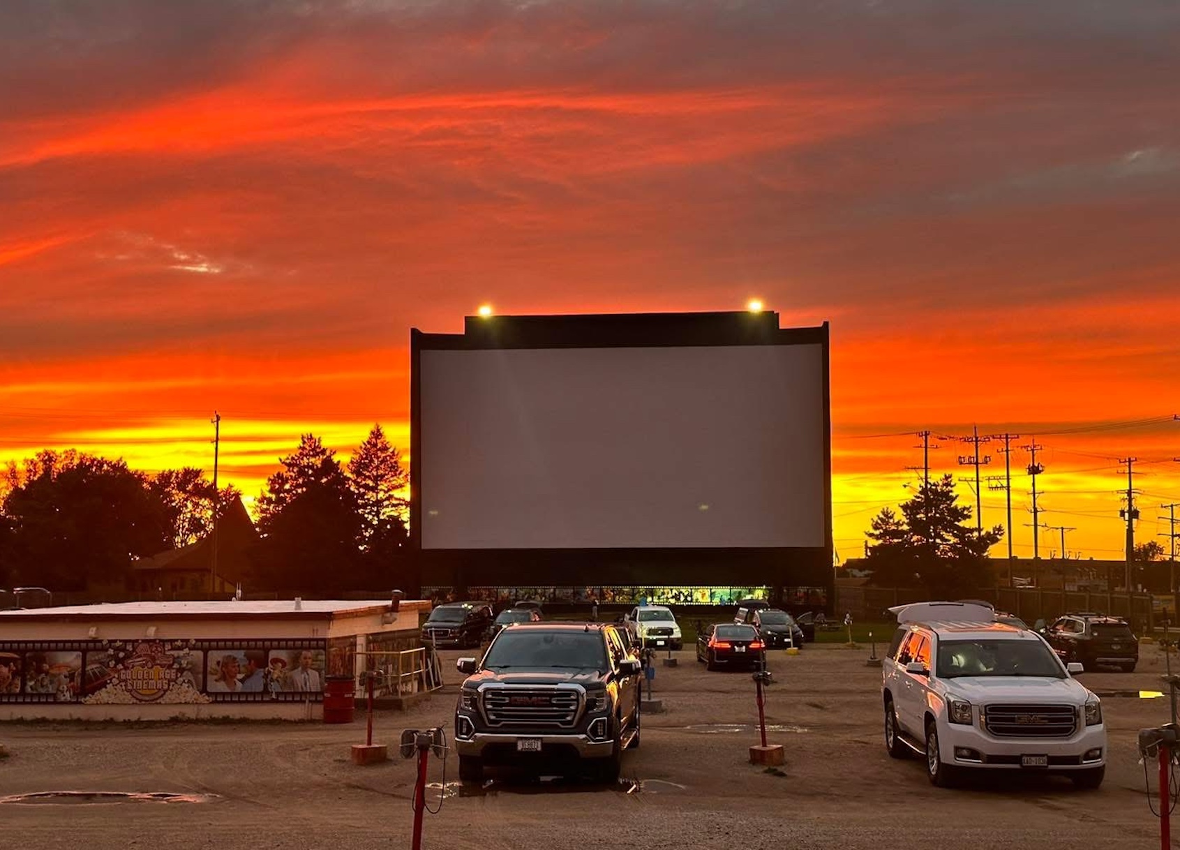 Mchenry Drive In Movies 60 Photos - Moonagedaydream.film