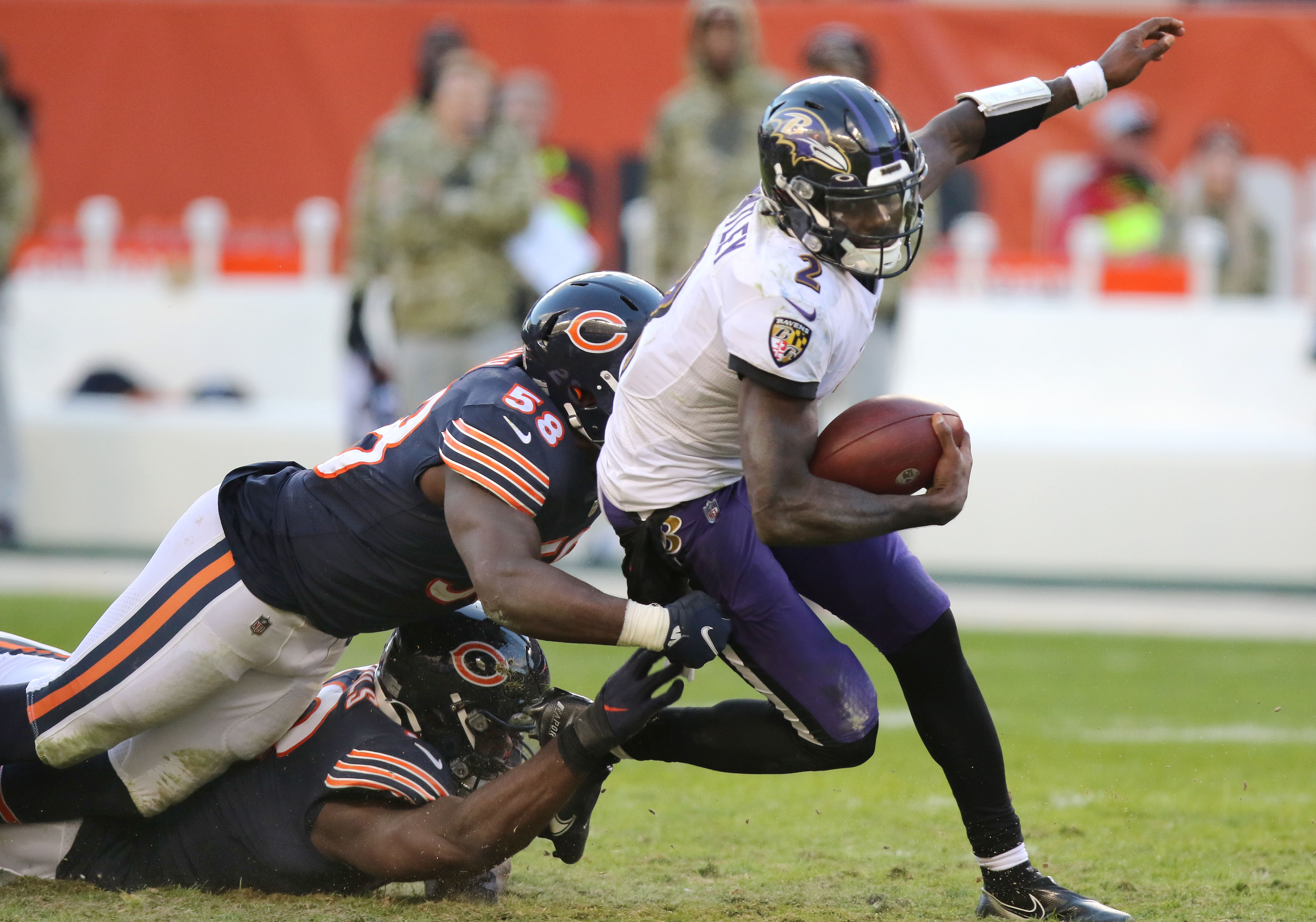 Former Utah quarterback Tyler Huntley drives Ravens past Bears