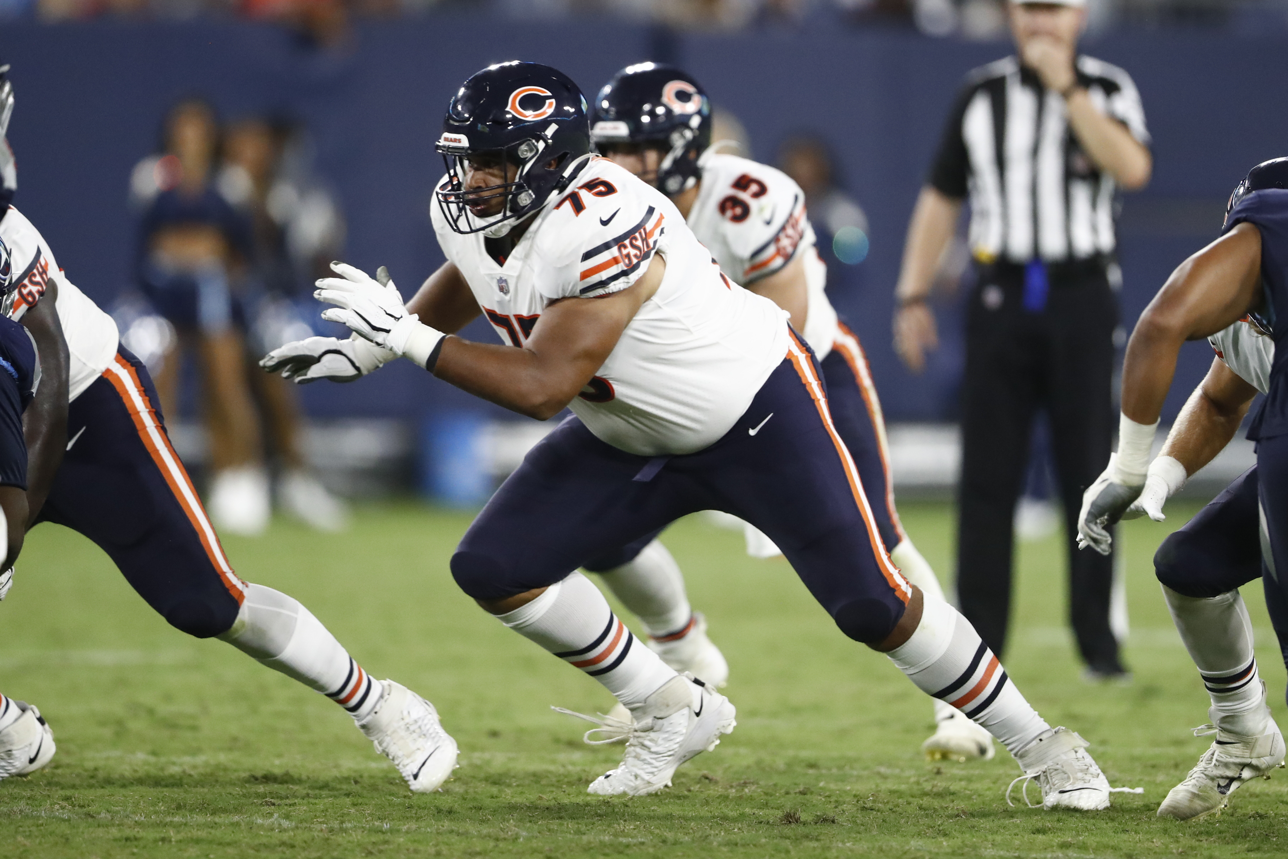 Bears injury report: Larry Borom OUT, Alex Leatherwood activated