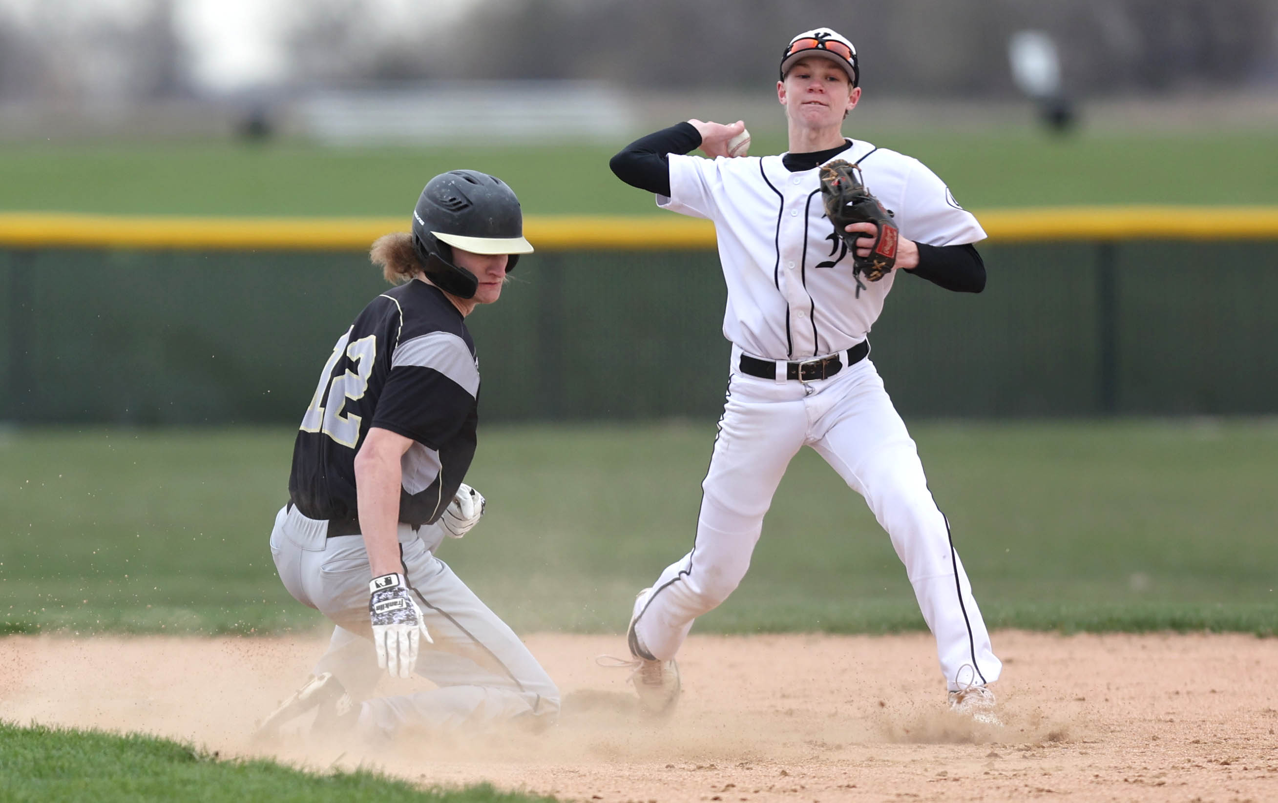 IHSA baseball playoffs: Washington beats Morton in Class 3A sectional