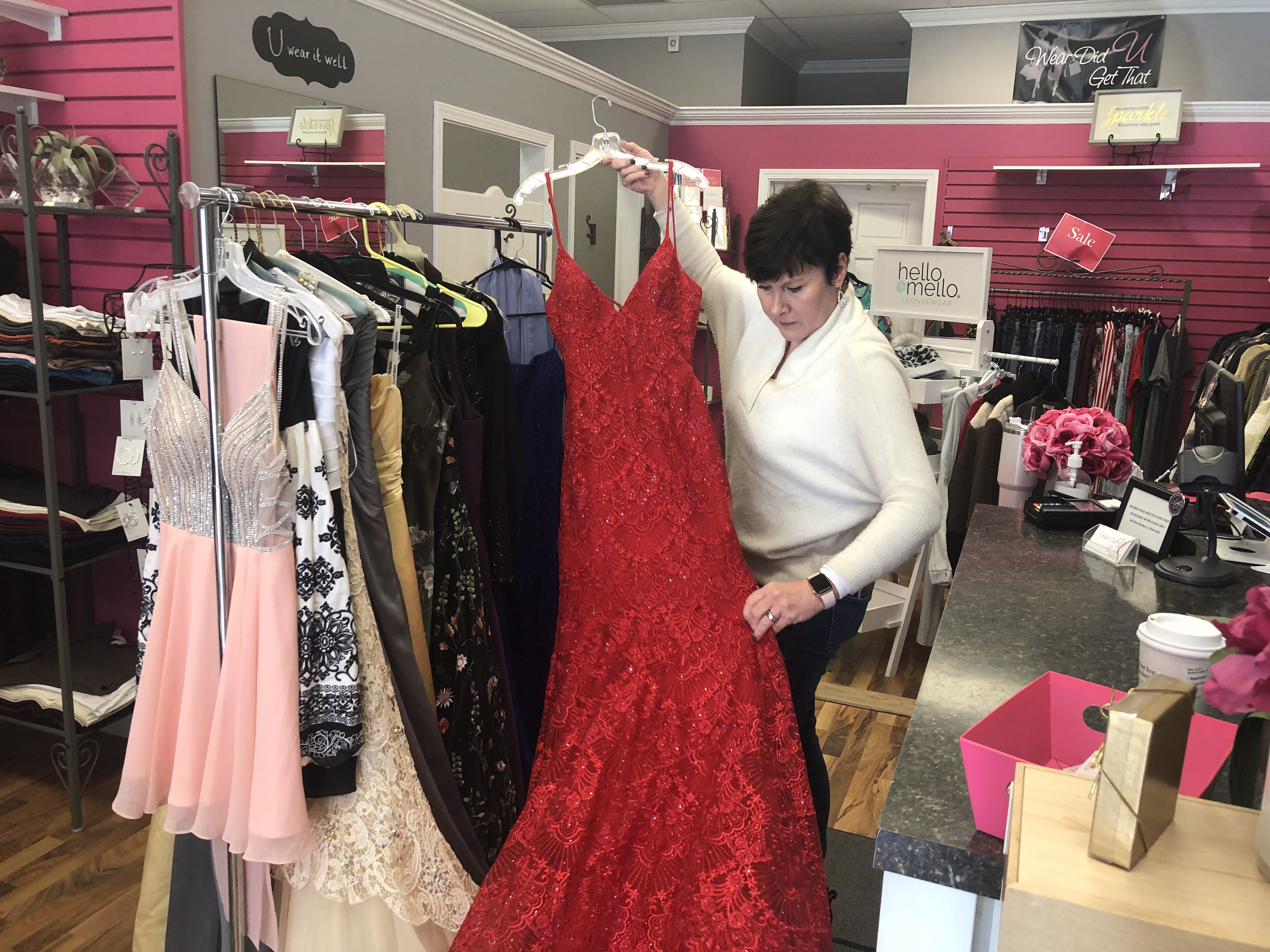 Wedding dress and prom hotsell dress factory outlet burton