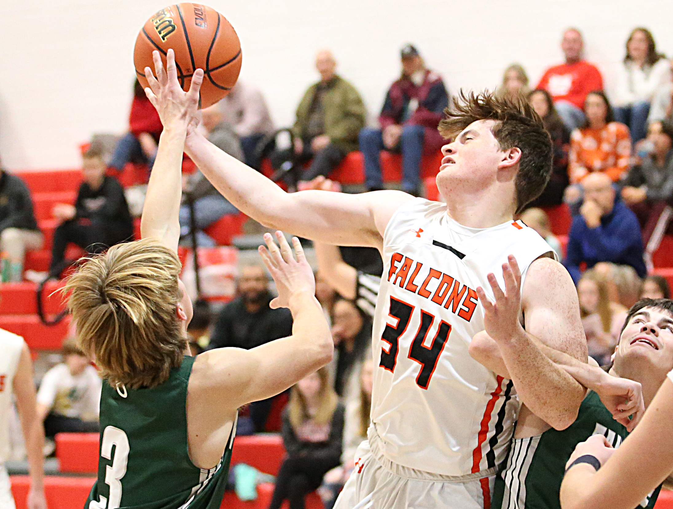 Slagter nyheder mærke Photos: Flanagan-Cornell vs St. Bede boys basketball in the Route 17  Classic Tournament – Shaw Local