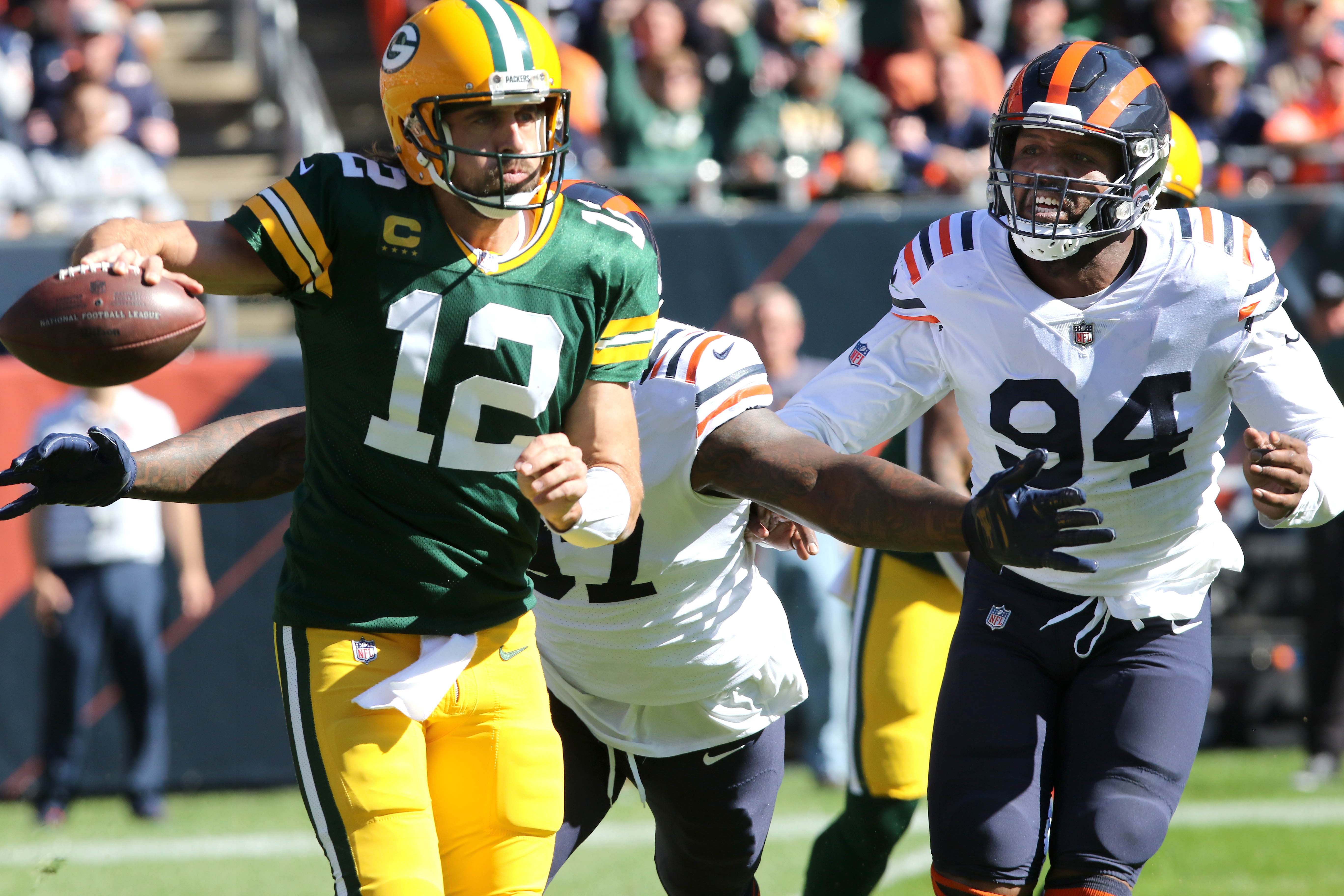 WATCH: Aaron Rodgers yells at Bears fans I still own you