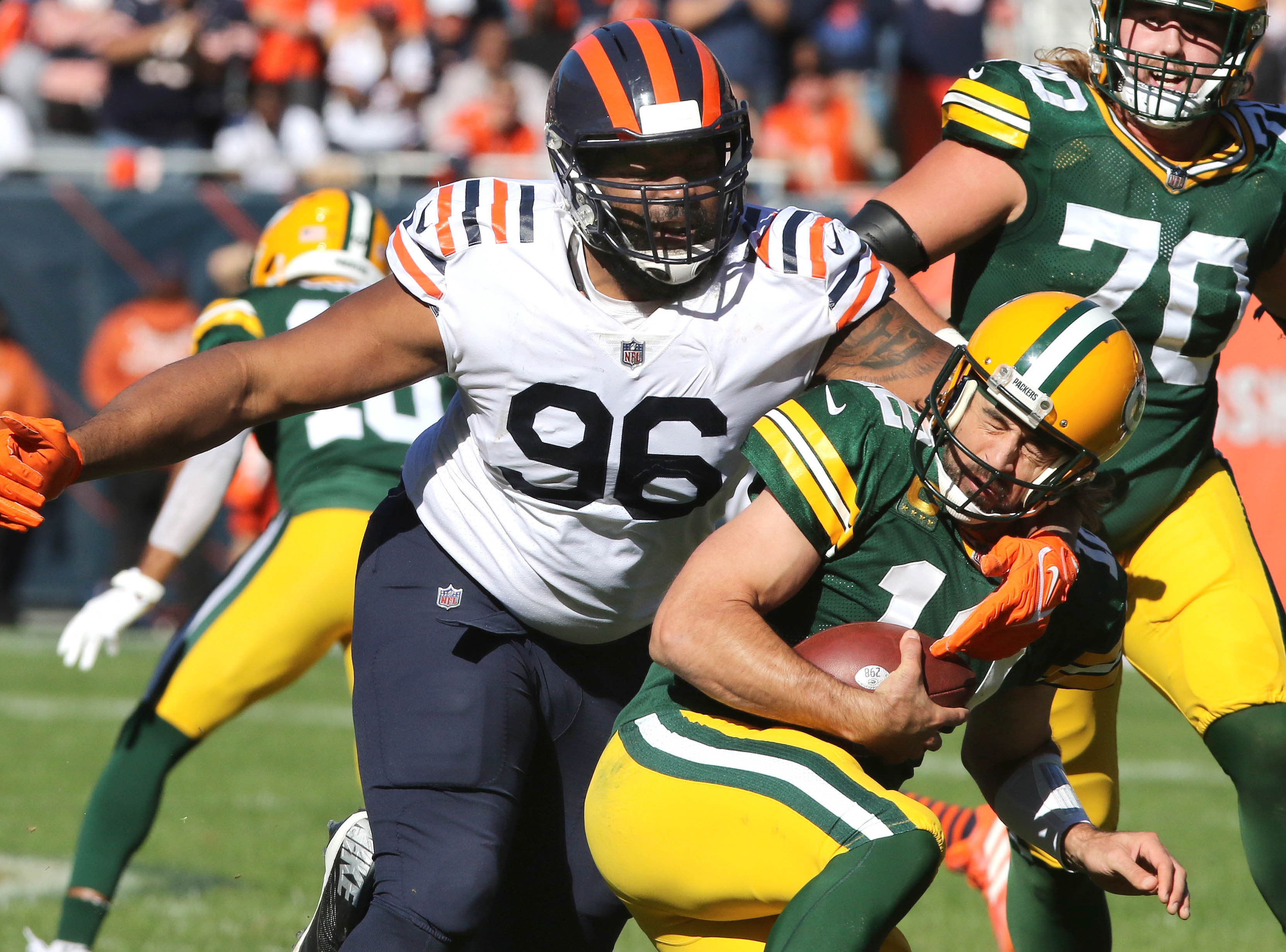 Bears' DT Akiem Hicks likely to play Sunday vs. Packers