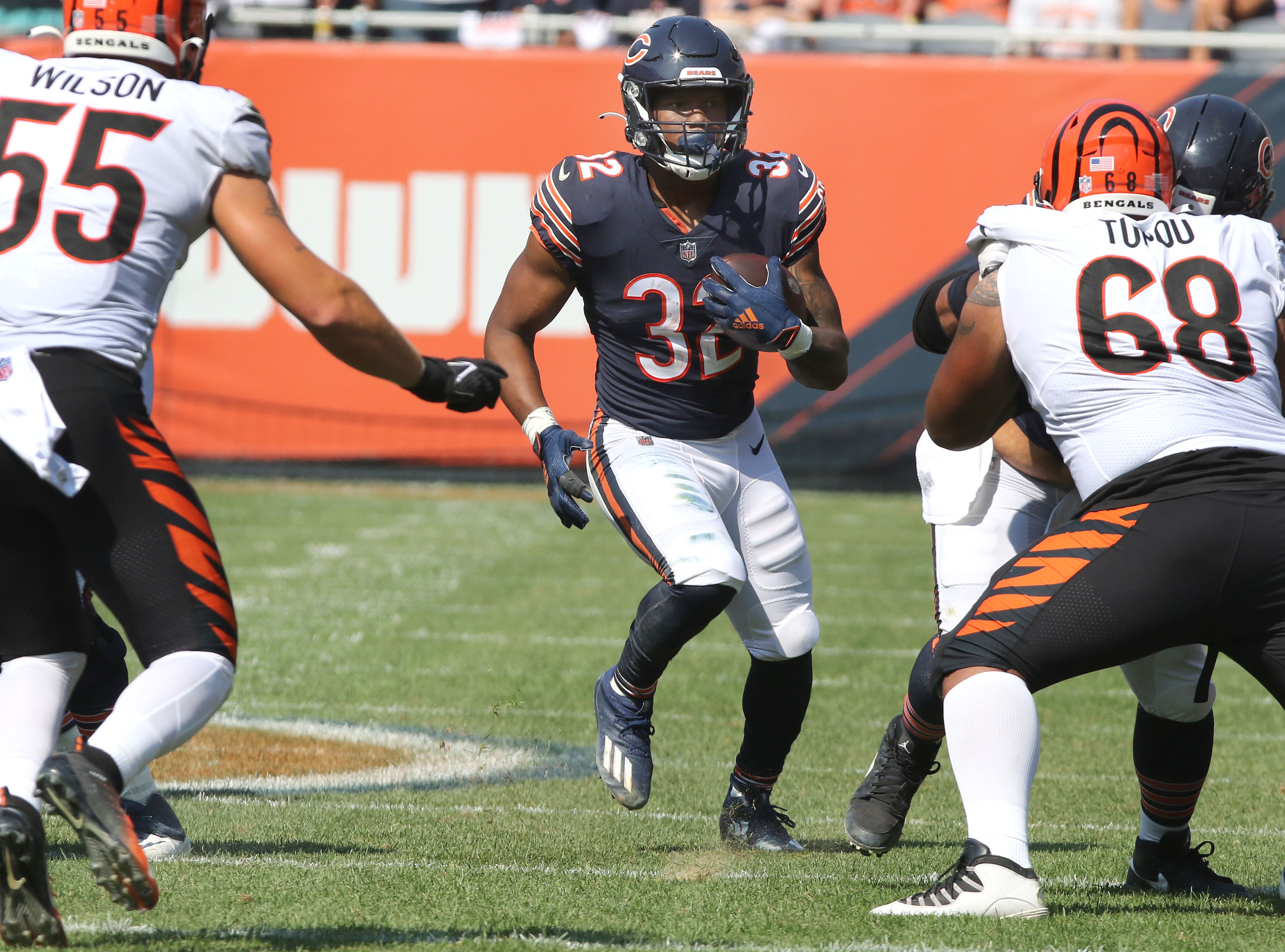 Chicago Bears host Cincinnati Bengals at Soldier Field, September 19