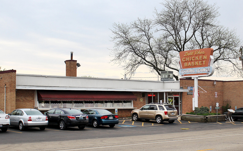Dell Rhea's Chicken Basket crowing strong in Willowbrook on Route 66:  Mystery Diner – Shaw Local
