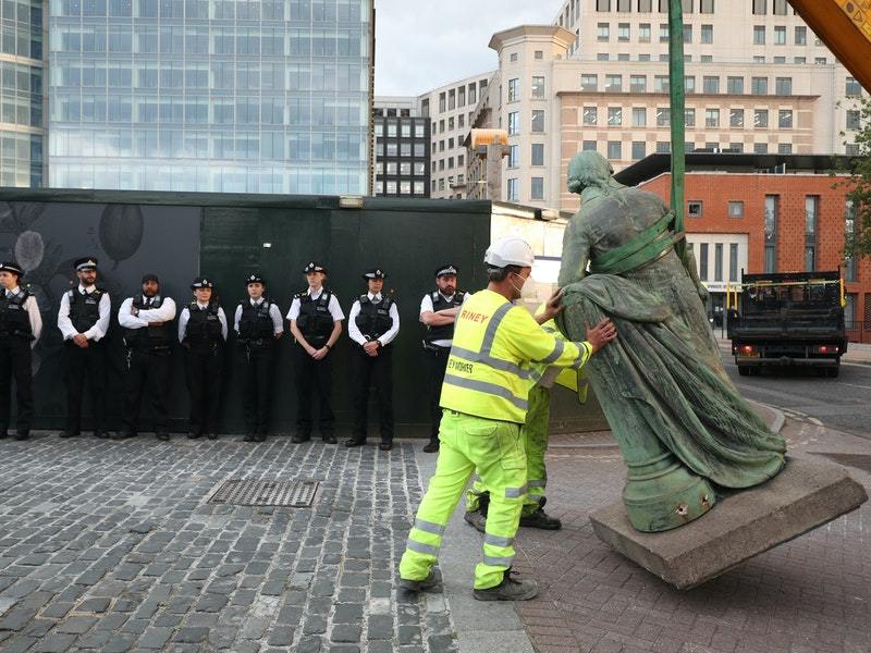 Download Robert peel statue bradford For Android Free