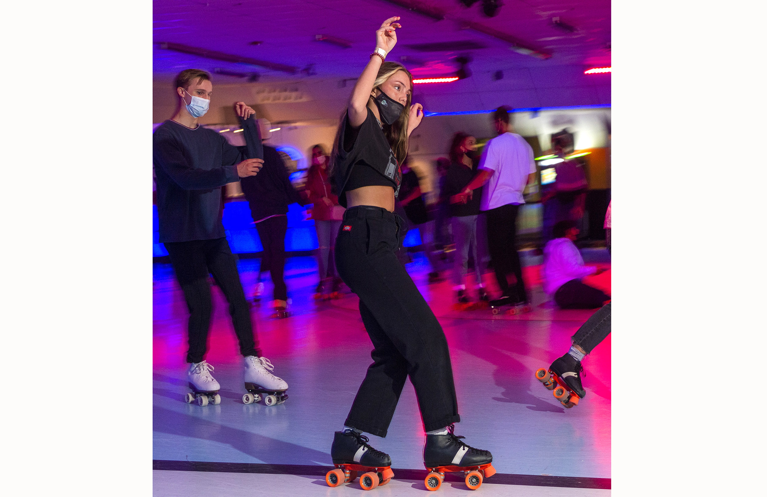 Photos Pandemic Makes Classic Skating S Late Night Disco Dance Party Even More Popular