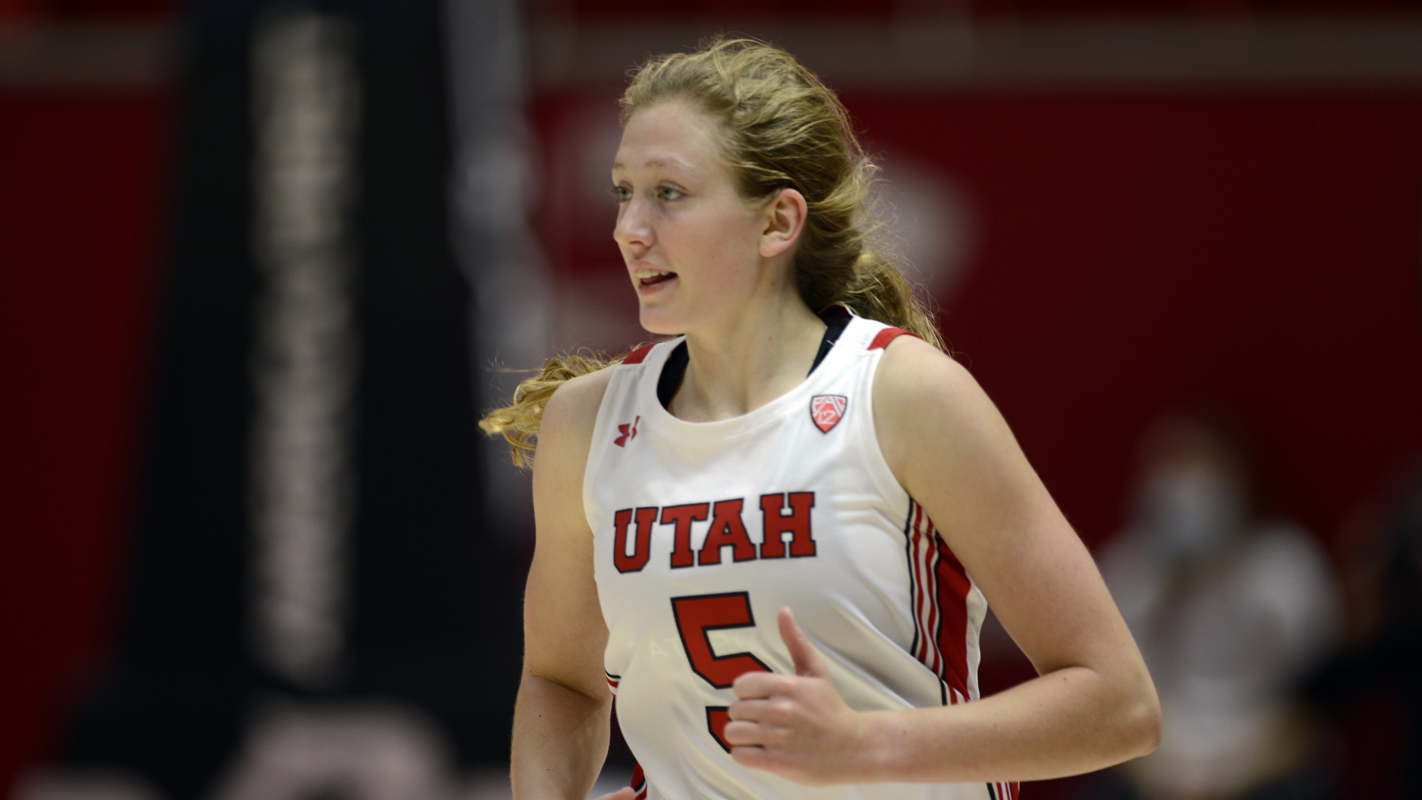 Utah Runnin' Utes basketball stuns No. 4 Arizona Wildcats