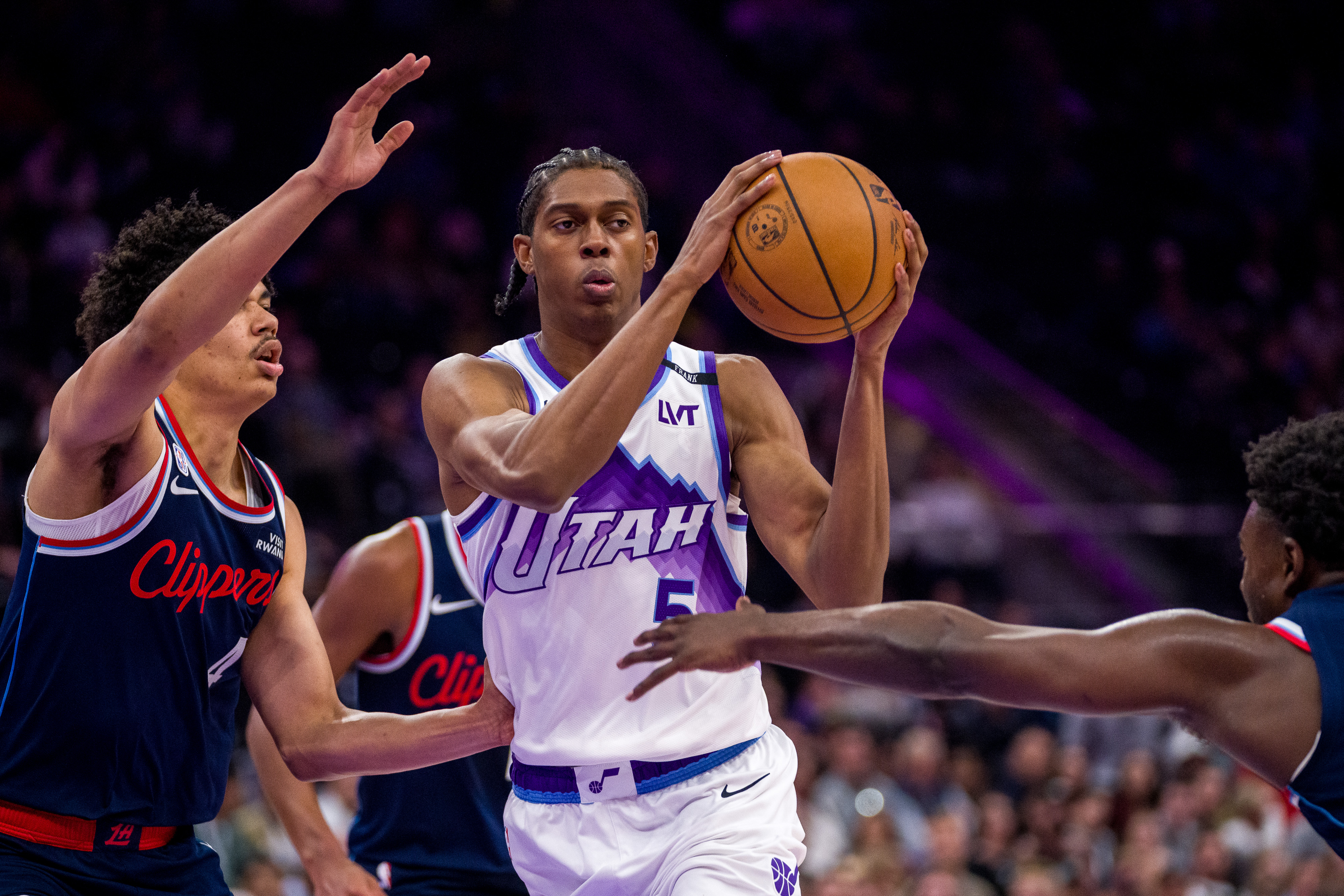 Utah Jazz dominate Clippers 129-108 in biggest home opener victory