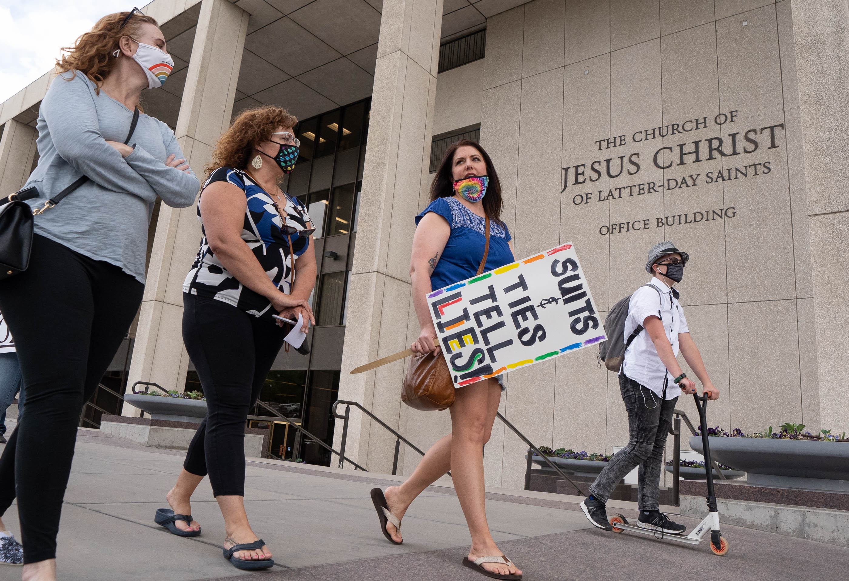 Group rallies in Salt Lake City in support of ousted Latter-day Saint sex  therapist Natasha Helfer