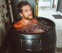 How to Breathe in a Cold Plunge Through the Wim Hof Method – Renu