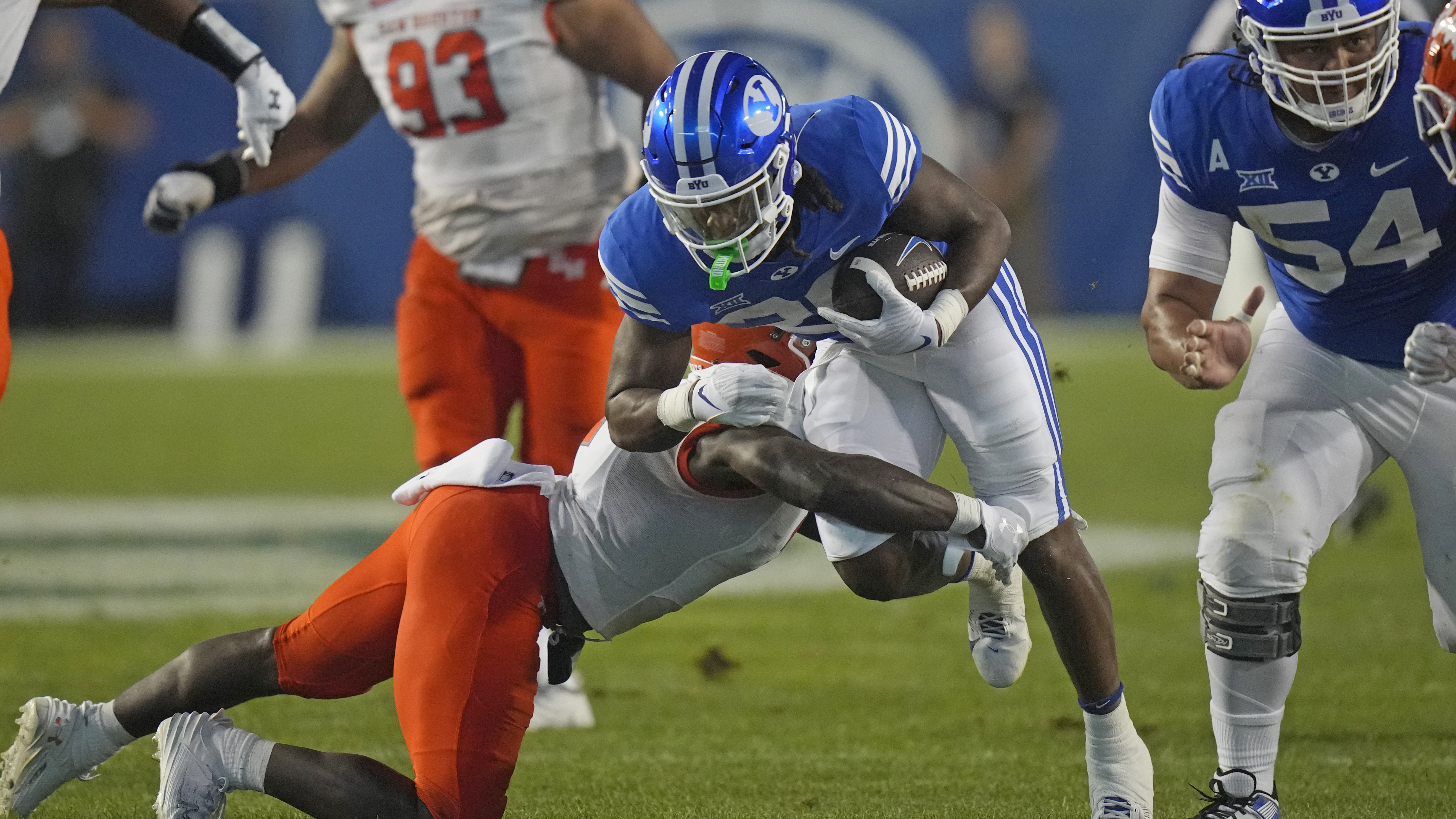 Kedon Slovis Scores Five TDs, Leads BYU To Win Over SUU