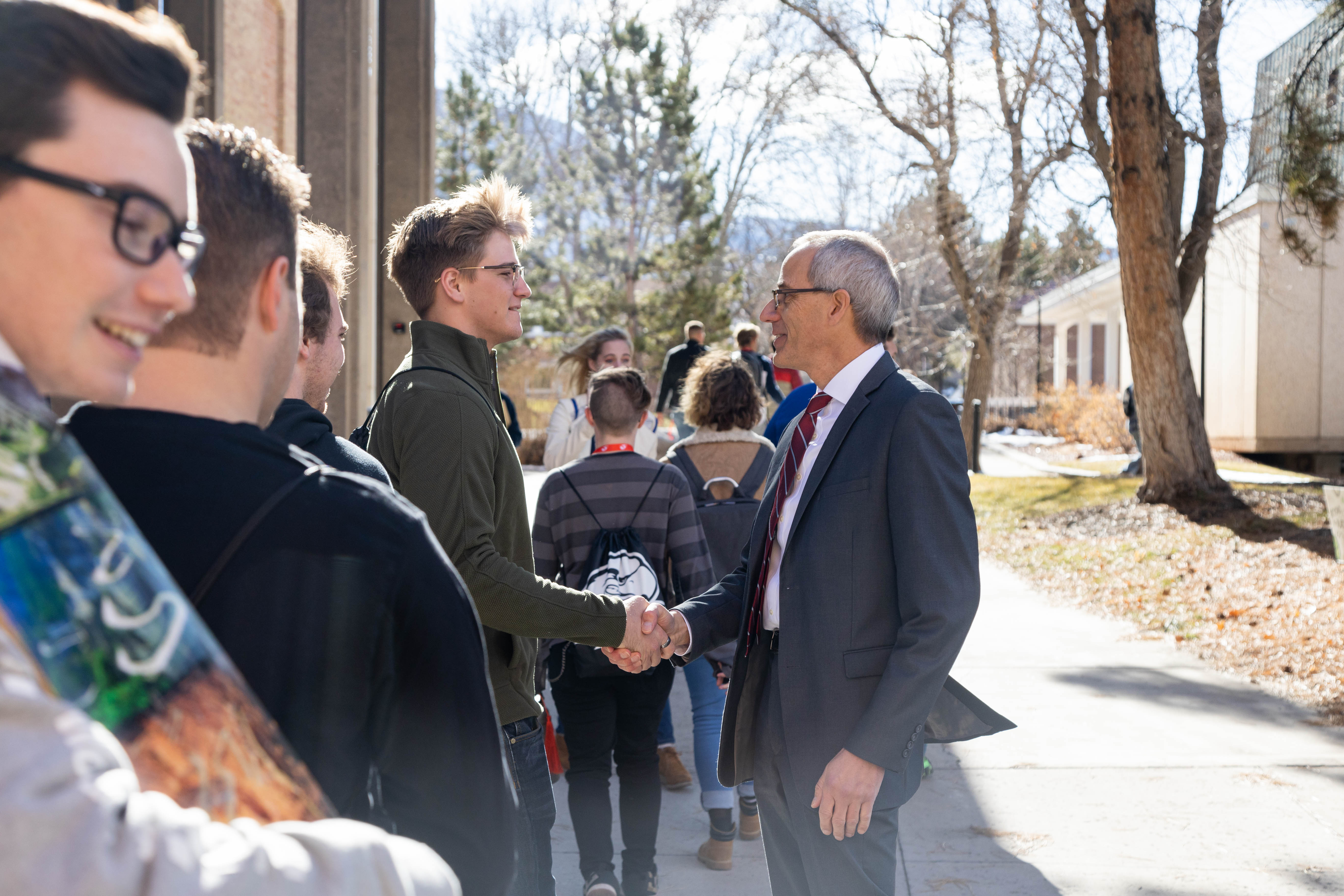 President of Southern Utah University — a champion for not increasing  tuition — will step down this year