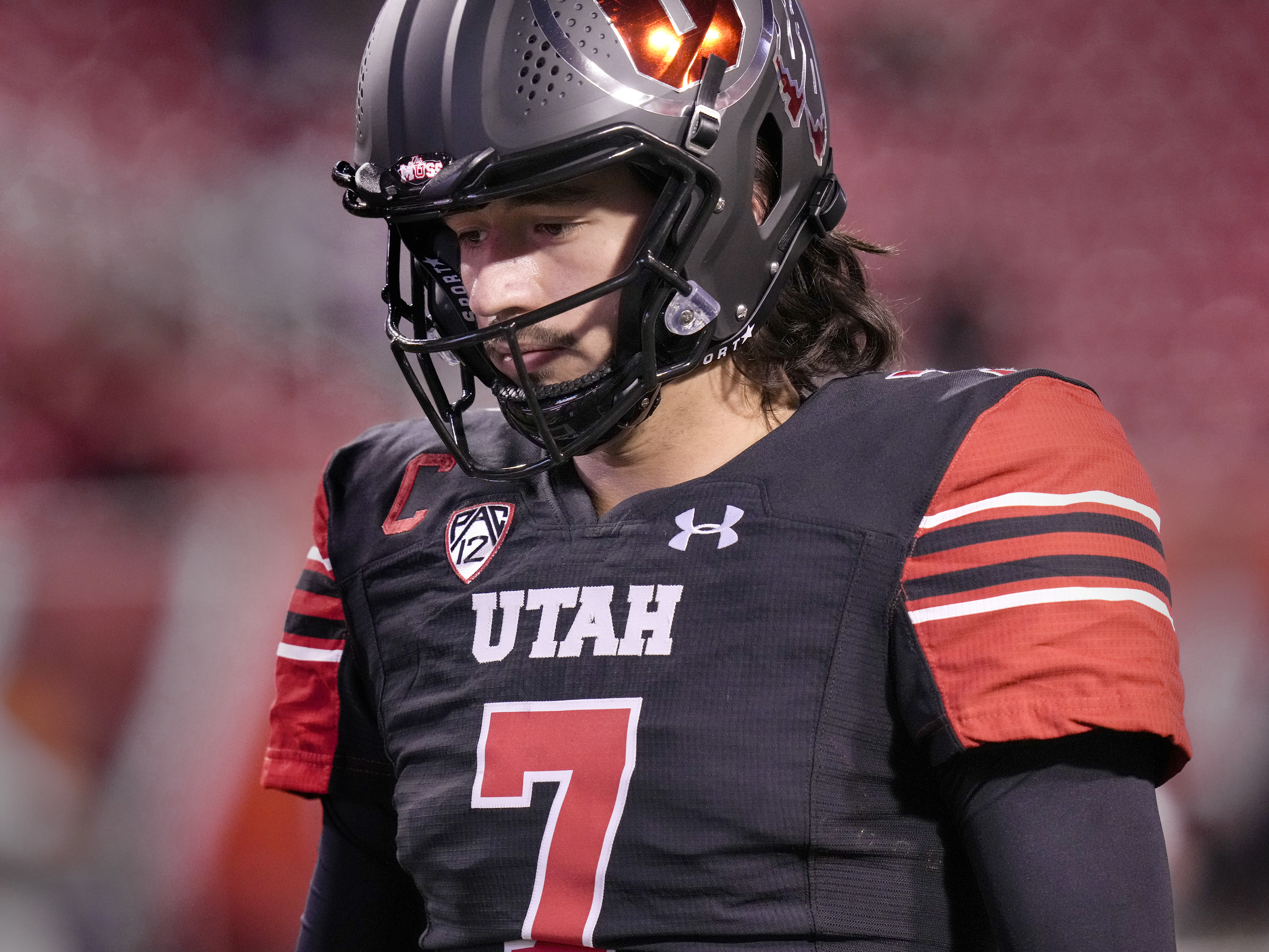 Utah's Karene Reid pulls off a PICK-SIX against UCLA on Dante Moore's FIRST  throw to grab a 7-0 lead