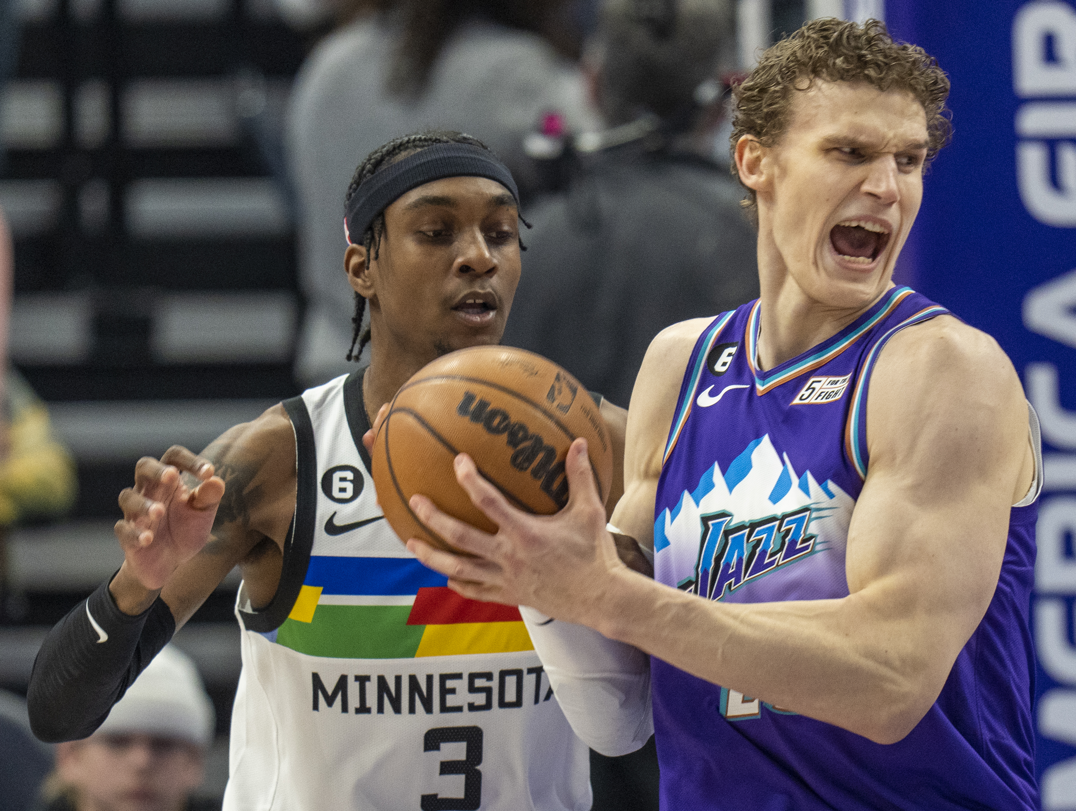 Utah Jazz trade four players in massive pre-deadline deal