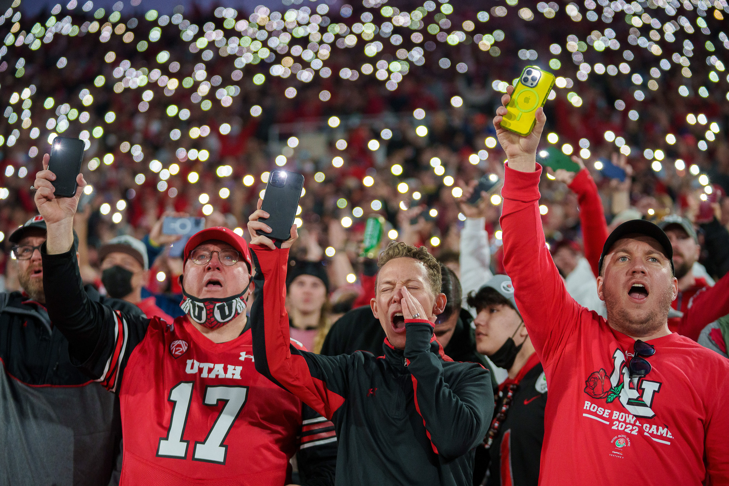 Gray Utah football uniforms honor USS Salt Lake City in game