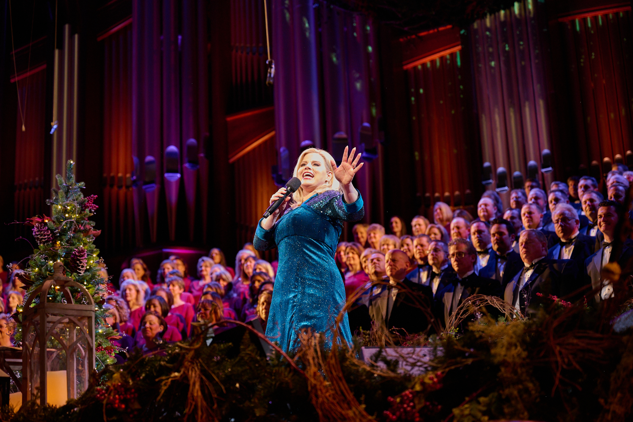 Sing An Irish Christmas 2022 Neal Mcdonough, Megan Hilty Headline Tabernacle Choir Christmas Concert