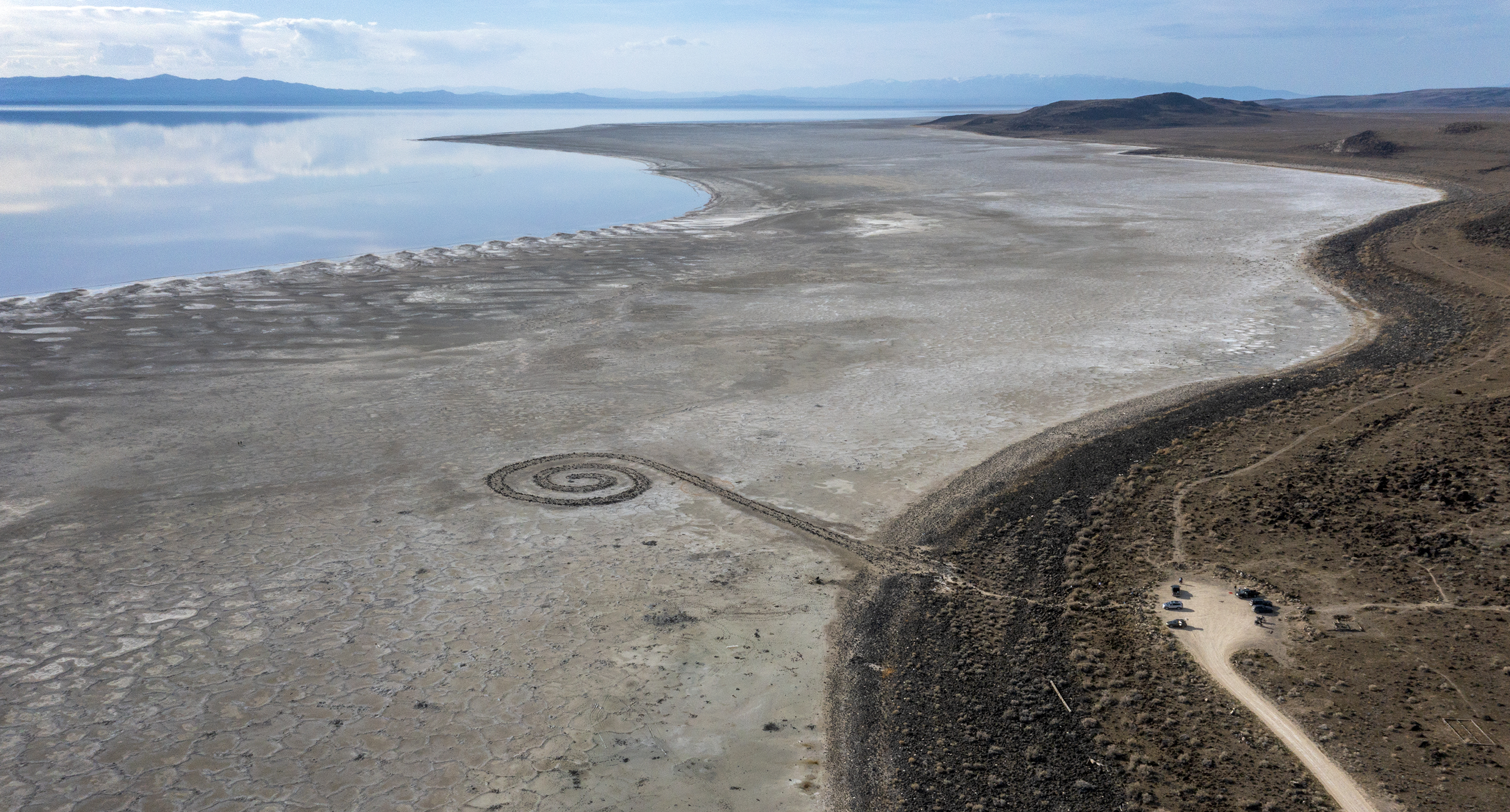Exploring Robert Smithsons Earthwork through Time and Place The Spiral Jetty Encyclo 