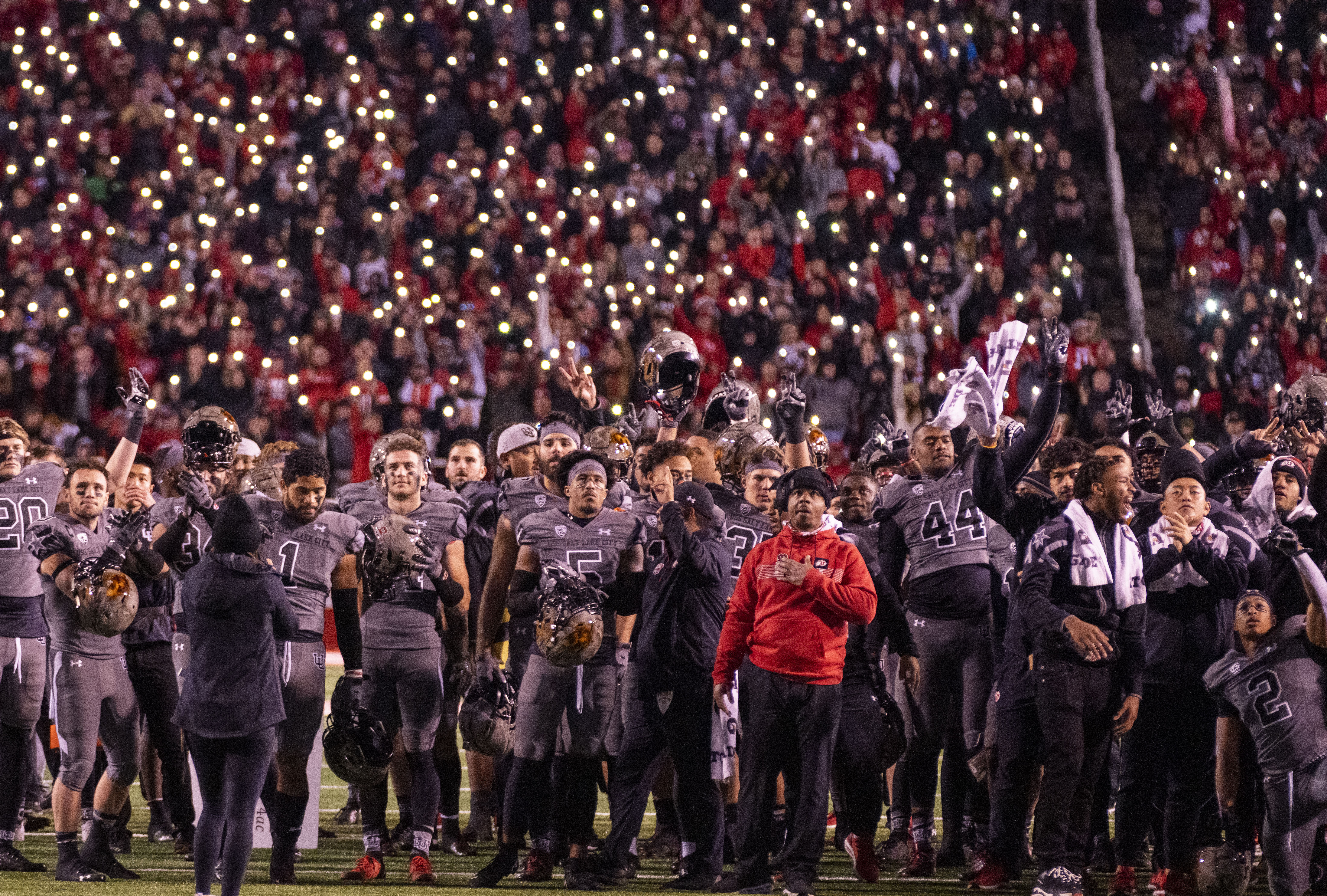 Utah Football retires No. 22 jersey in honor of Ty Jordan, Aaron Lowe