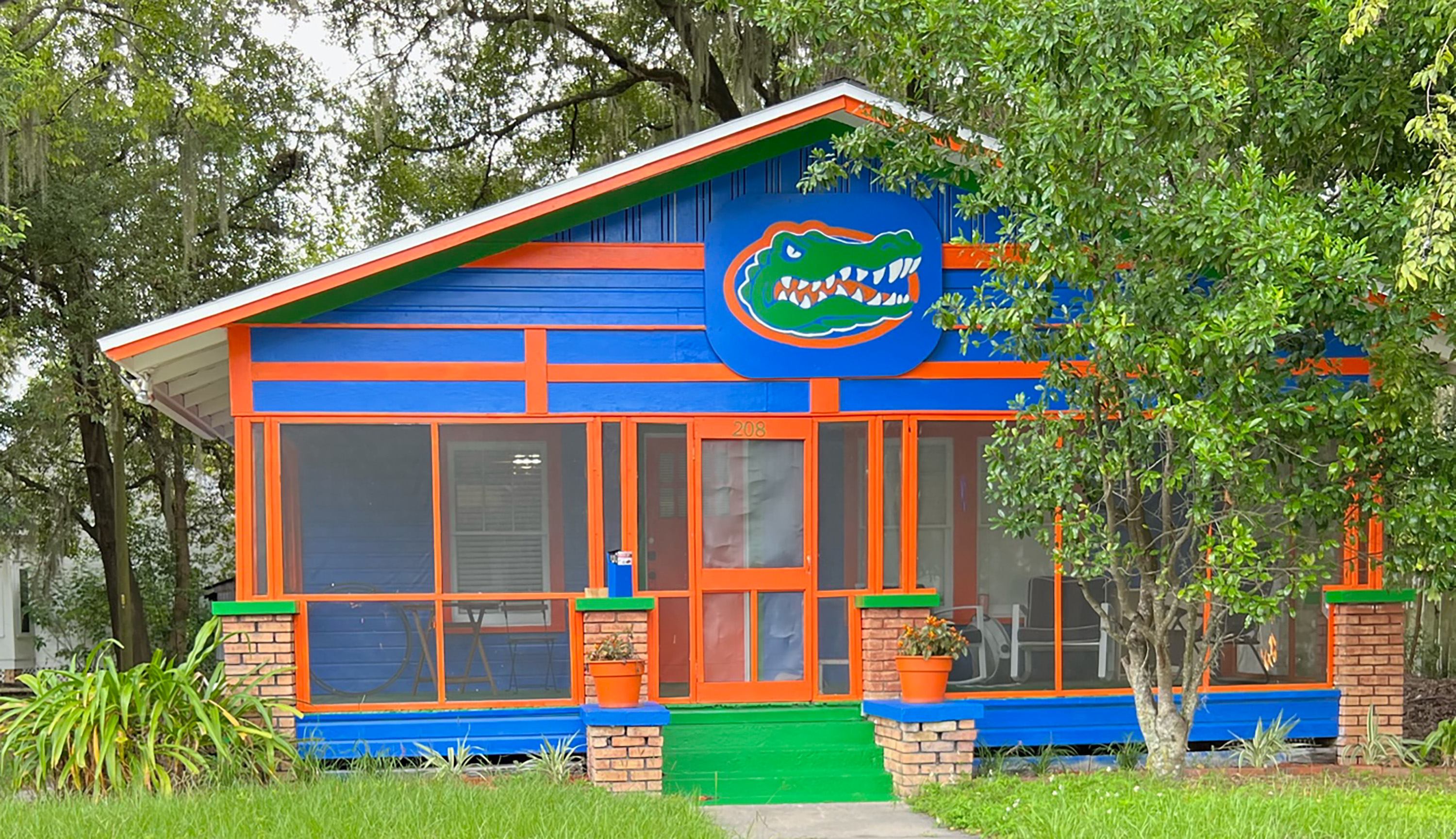 A postcard from Gainesville: A college football time capsule, Head Beer  Coach, and the RV crowd