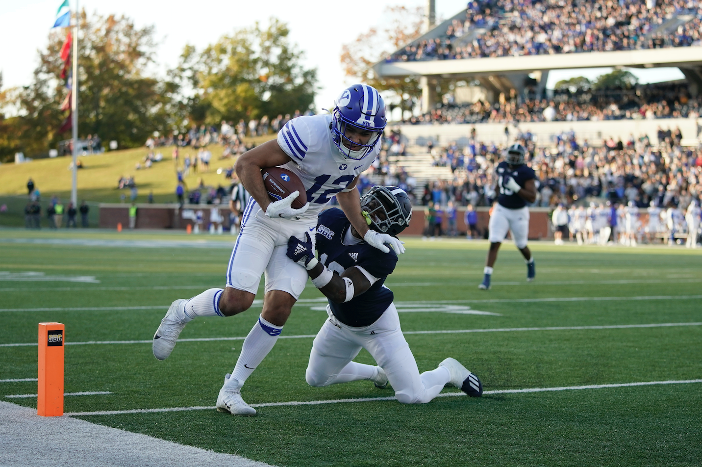 2017 NFL Draft: BYU quarterback Taysom Hill signs free-agent deal with  Green Bay Packers - Vanquish The Foe