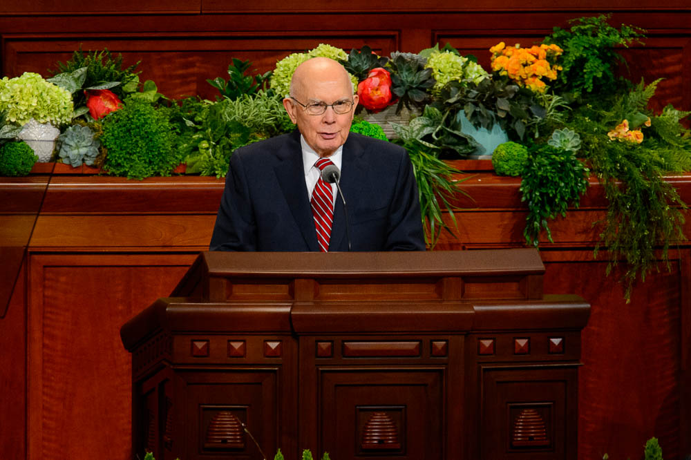 In the Hands of the Lord: The Life of Dallin H. Oaks