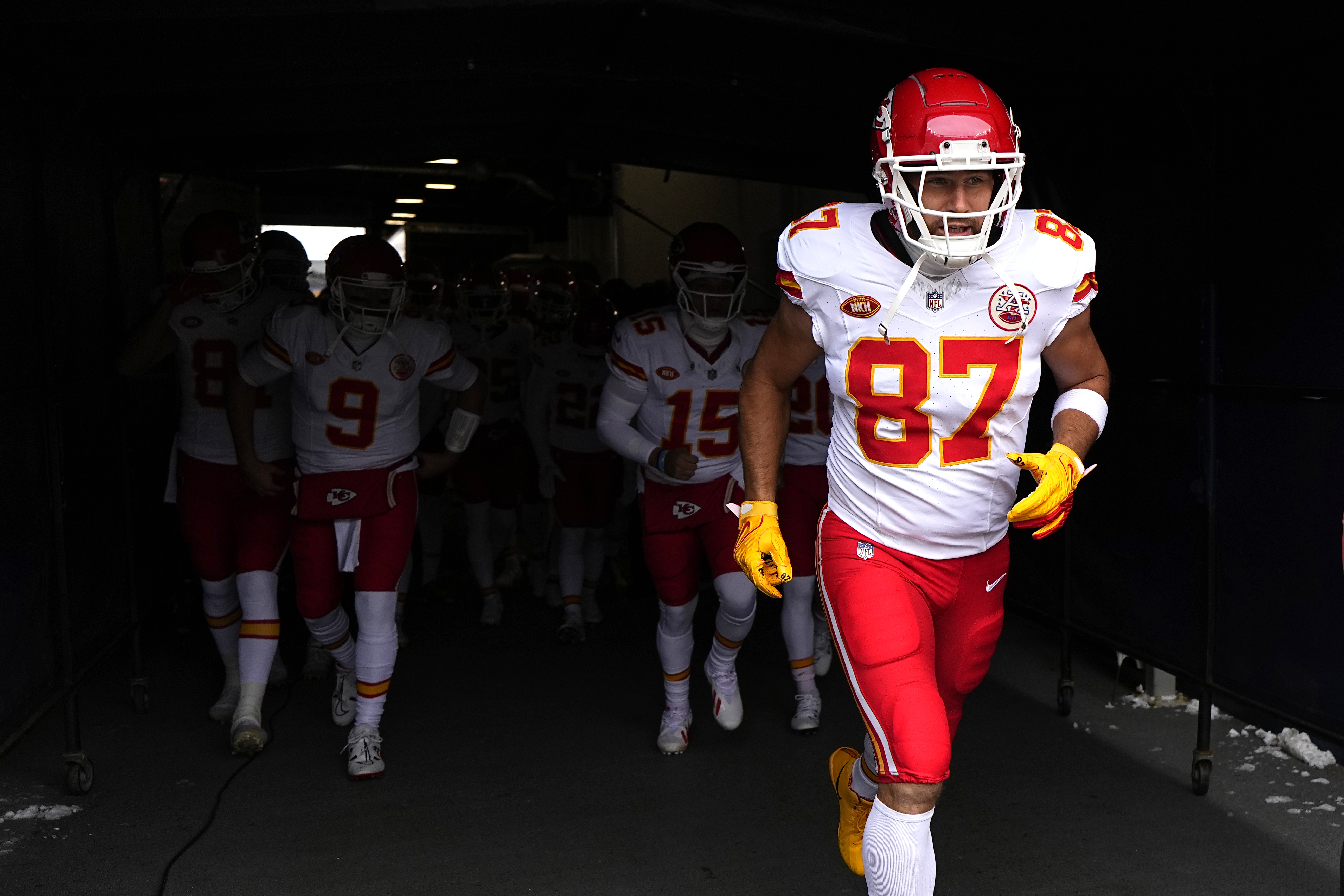 Where do Travis Kelce and George Kittle fit in among the great NFL tight  ends?